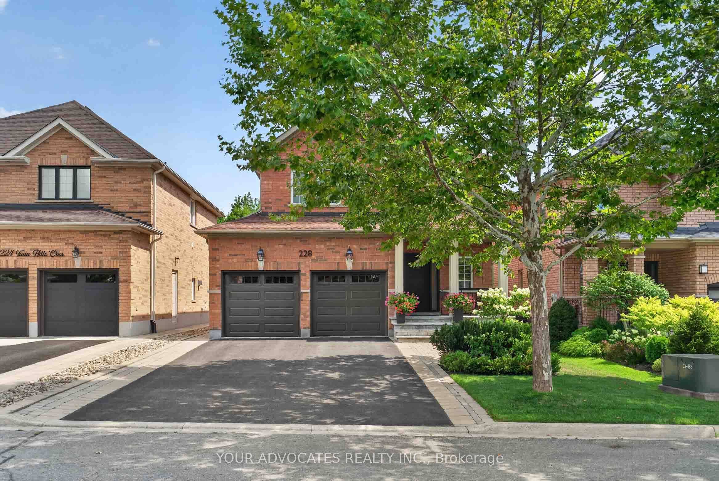 228 Twin Hills Crescent, Vaughan, ON L4H 0H4 photo 2