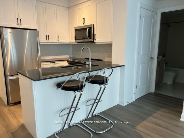 20 Gatineau Drive 701, Vaughan, ON L4J 0L3 photo 5
