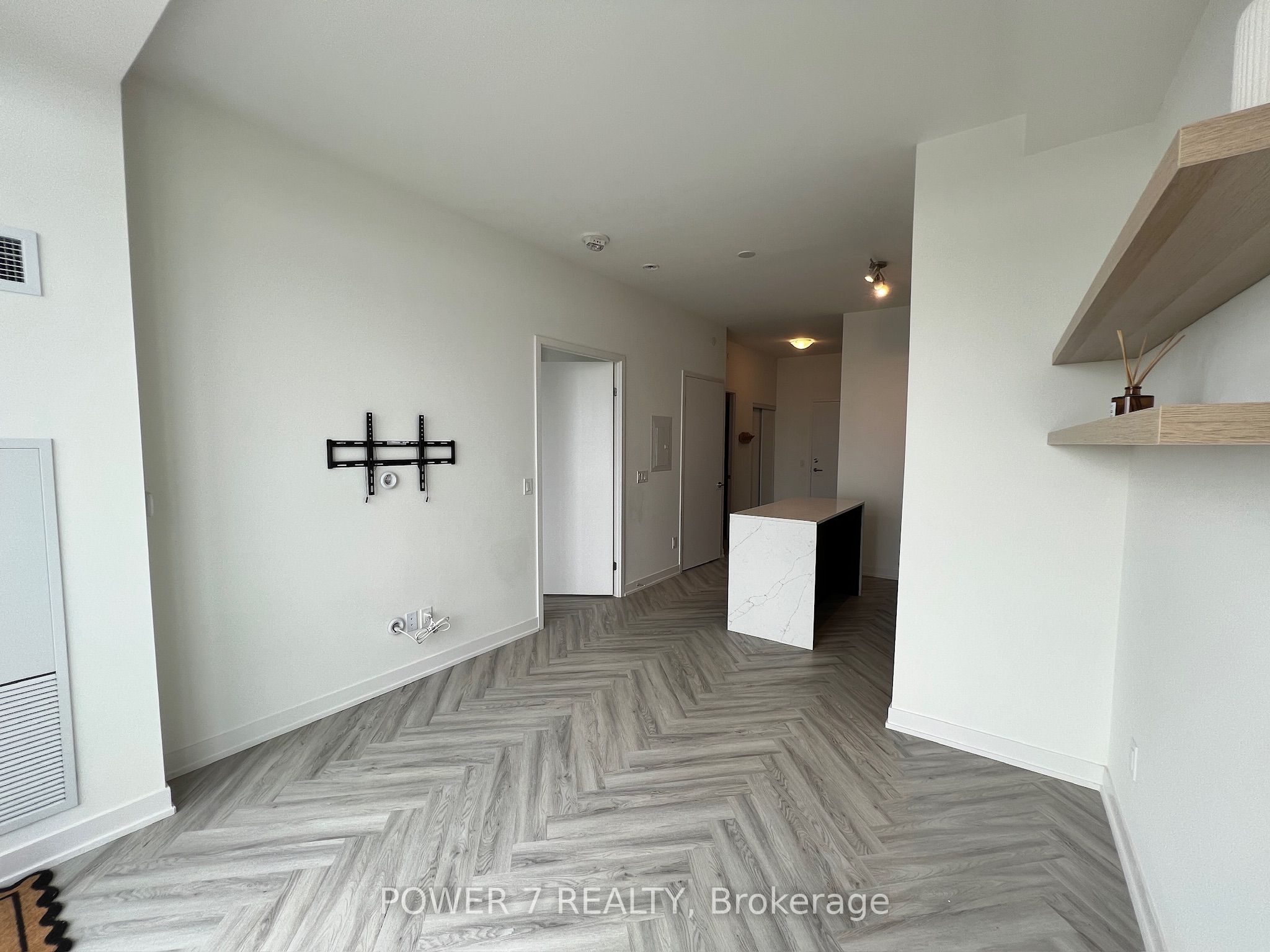 2 David Eyer Road 1422, Richmond Hill, ON L4S 0N6 photo 4