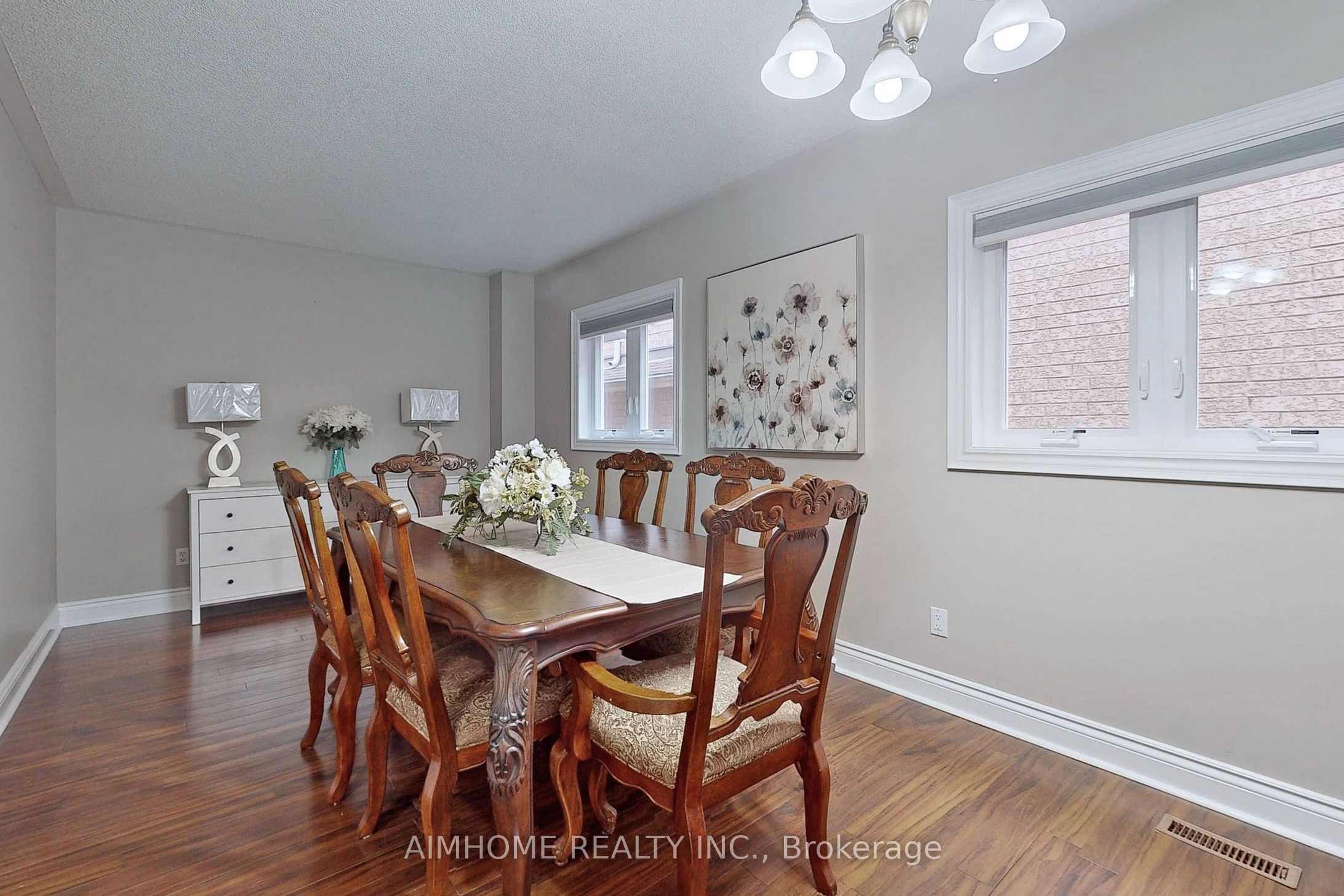 399 Flanagan Ct Flagstone Way, Newmarket, ON L3X 2Z8 photo 4