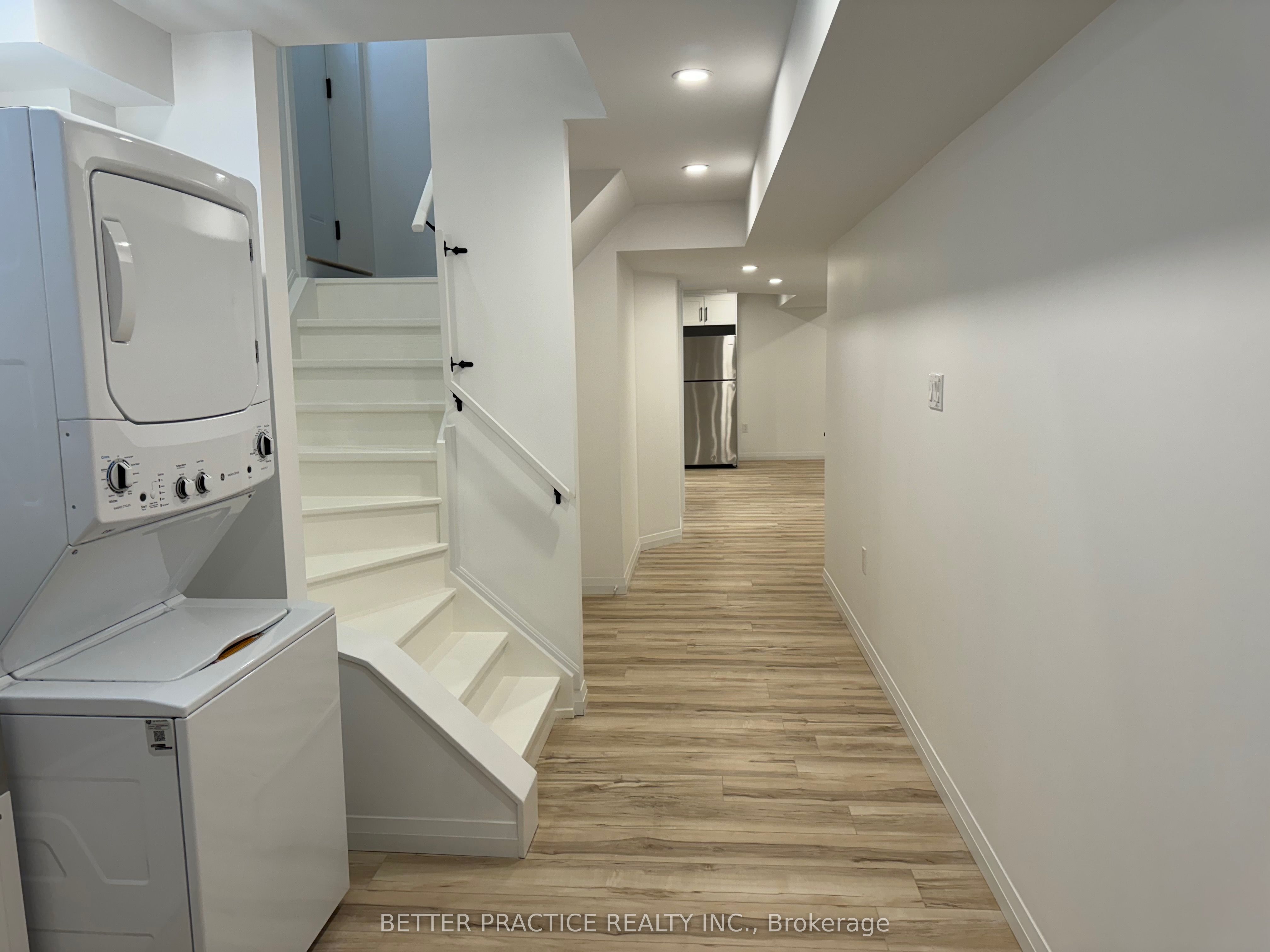 54 Weir Street Basement, Bradford West Gwillimbury, ON L3Z 0K6 photo 4