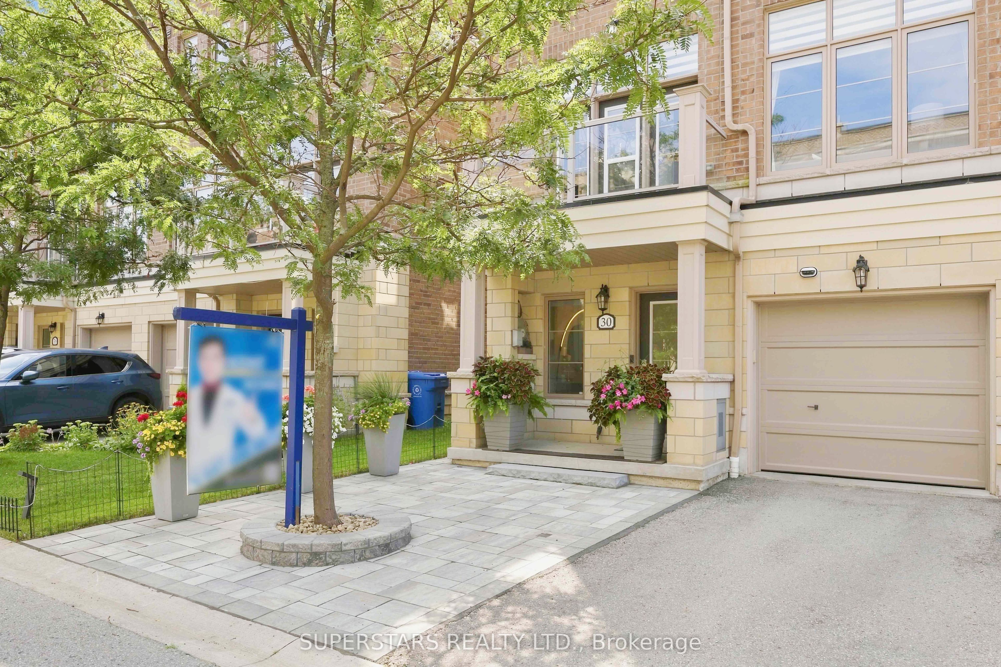 30 Arborea Lane, Whitchurch-Stouffville, ON L4A 1X1 photo 3