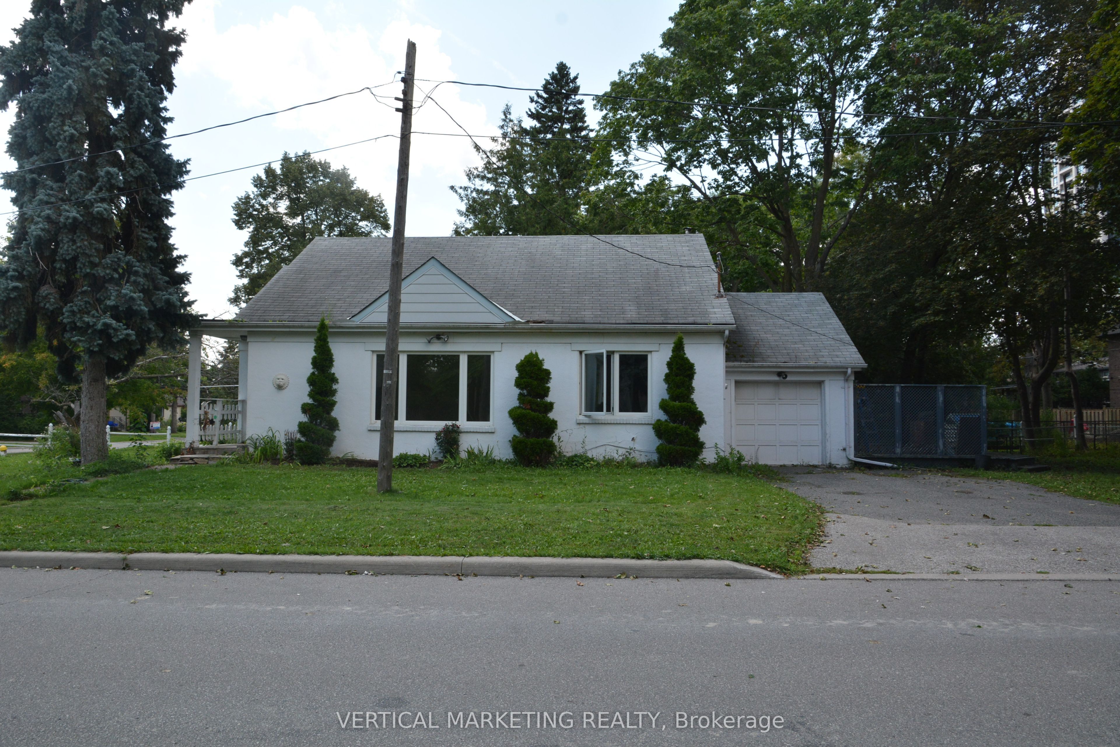 30 Highland Park Boulevard, Markham, ON L3T 1B1 photo 2