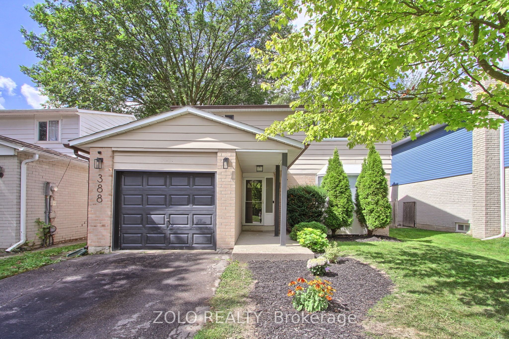388 Terry Drive, Newmarket, ON L3Y 5E7