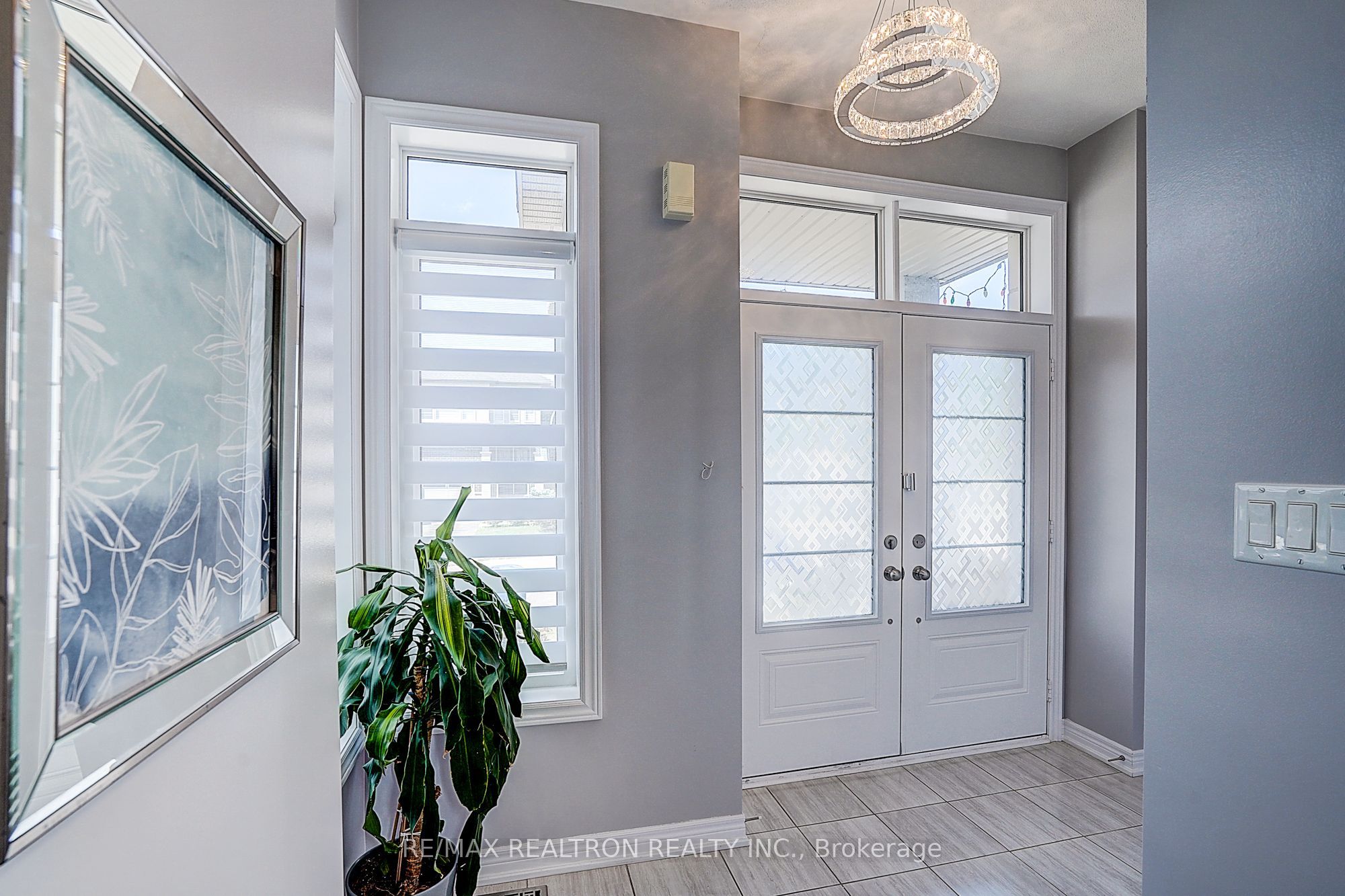 19 Falconridge Terrace, East Gwillimbury, ON L0G 1V0 photo 5