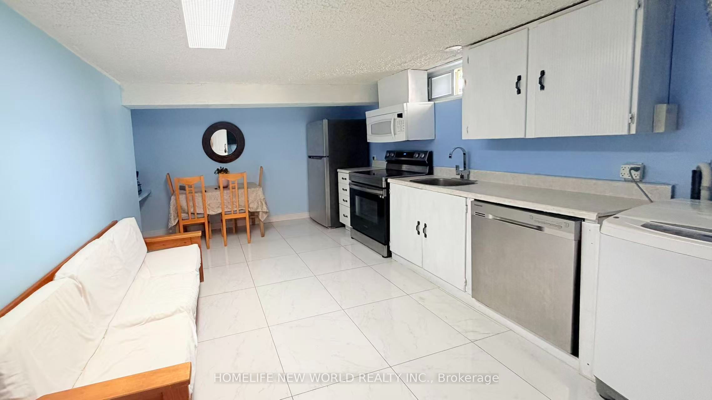 385 Marybay Crescent Bsmt Unit 1, Richmond Hill, ON L4C 2X5 photo 4