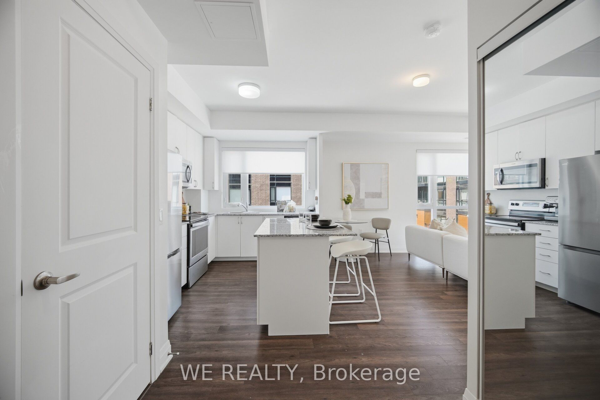 32 Coles Avenue 103, Vaughan, ON L4L 0J1 photo 4