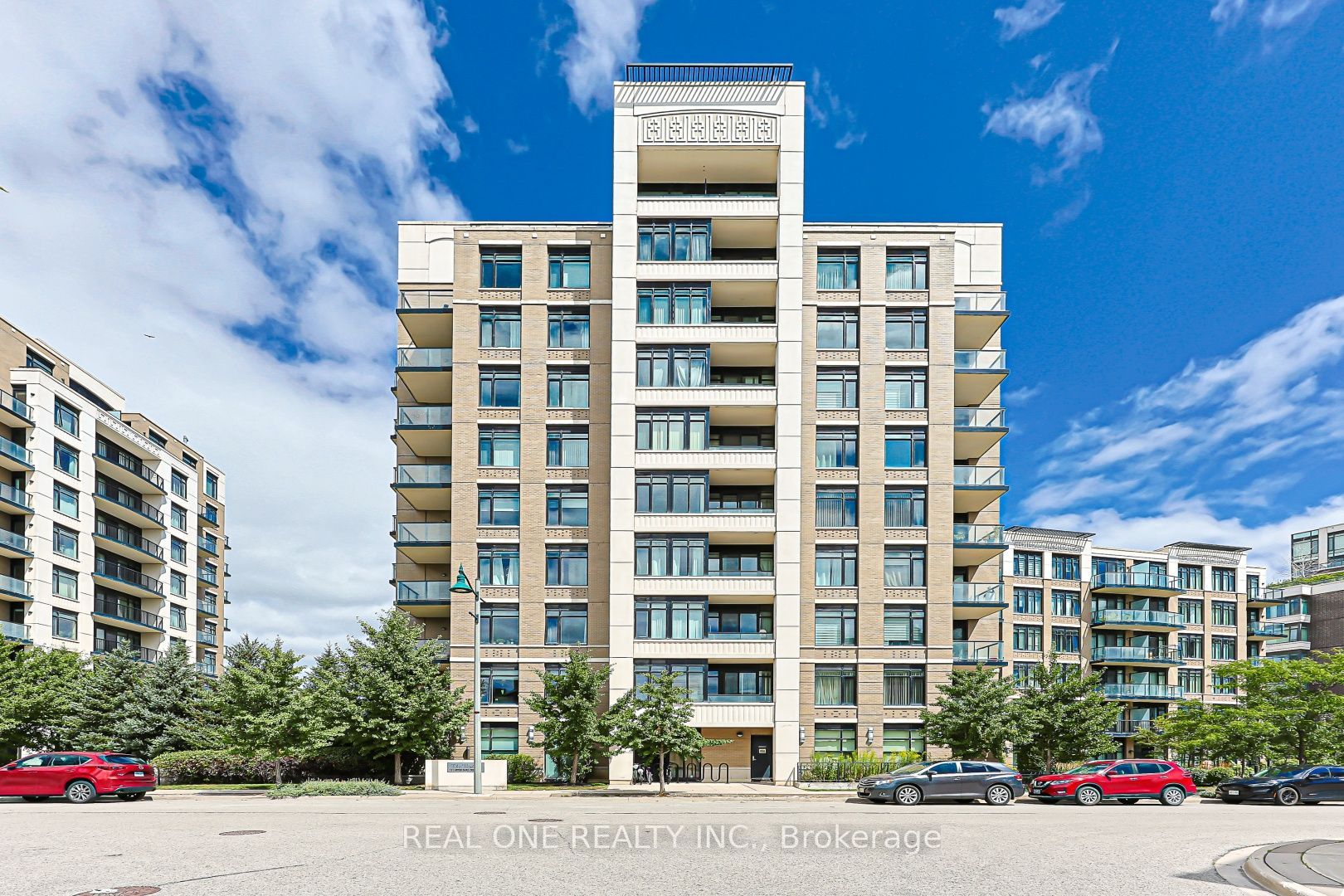 111 Upper Duke Crescent 214, Markham, ON L6G 0C8 photo 2