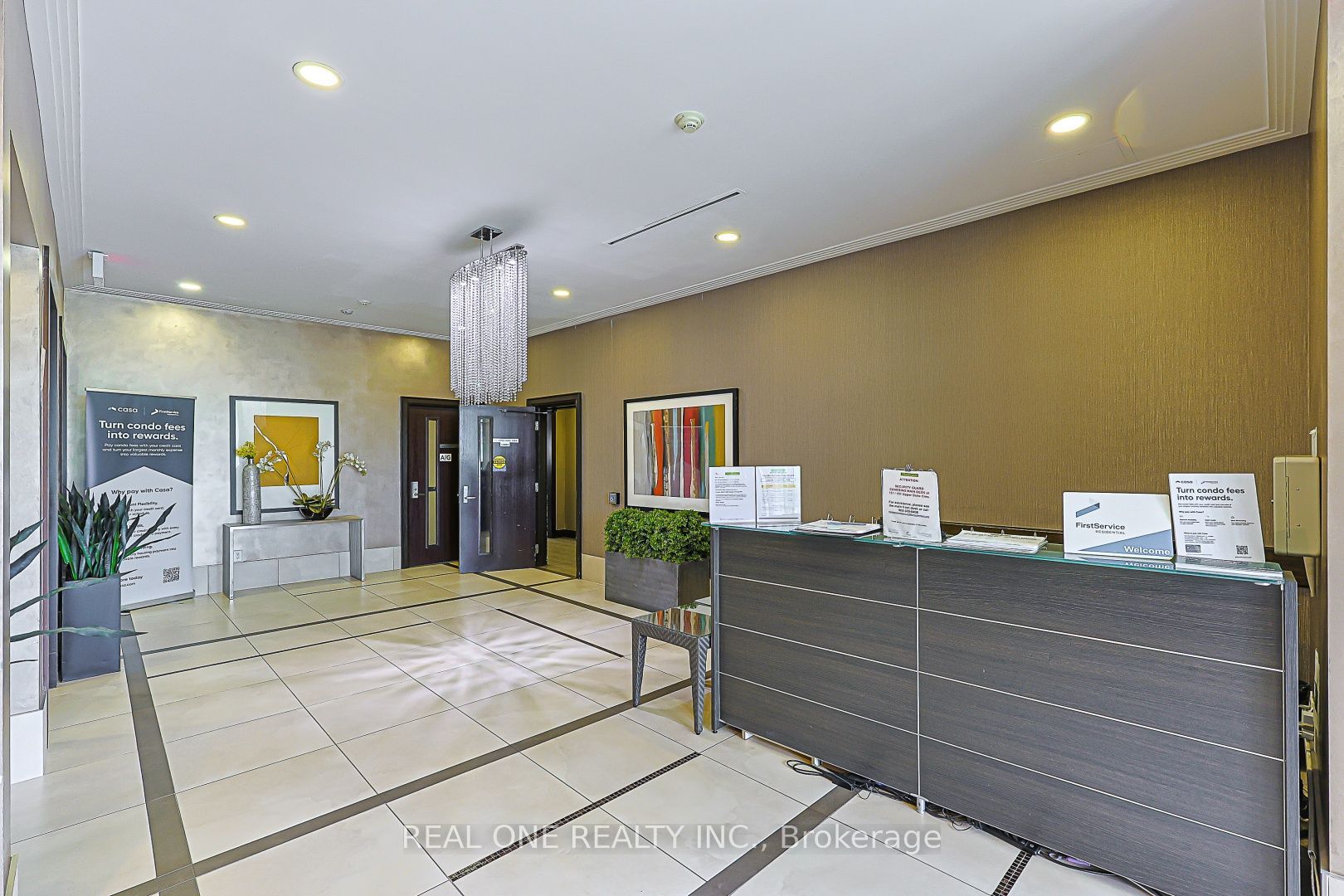 111 Upper Duke Crescent 214, Markham, ON L6G 0C8 photo 5