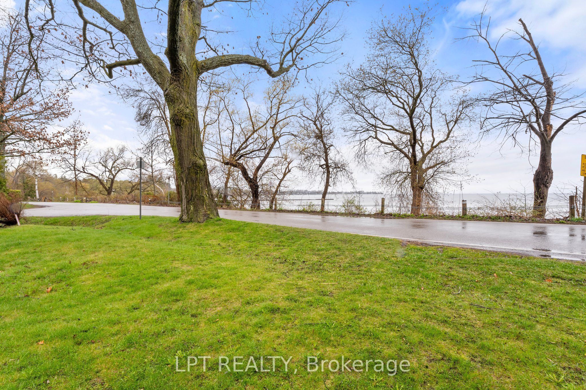 247 Hedge Road, Georgina, ON L0E 1R0 photo 5