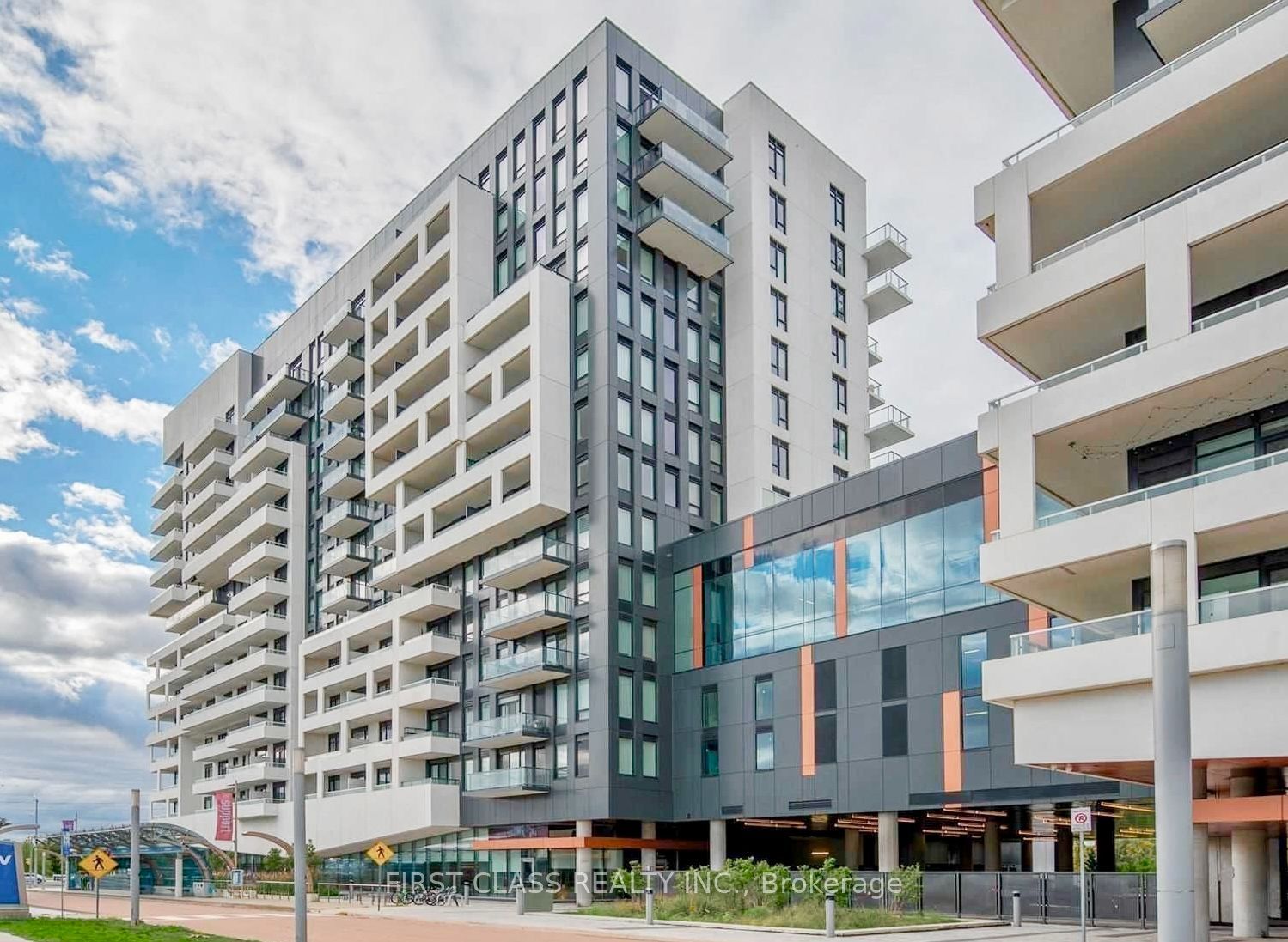 10 Rouge Valley Drive W 1203, Markham, ON L6G 0G9