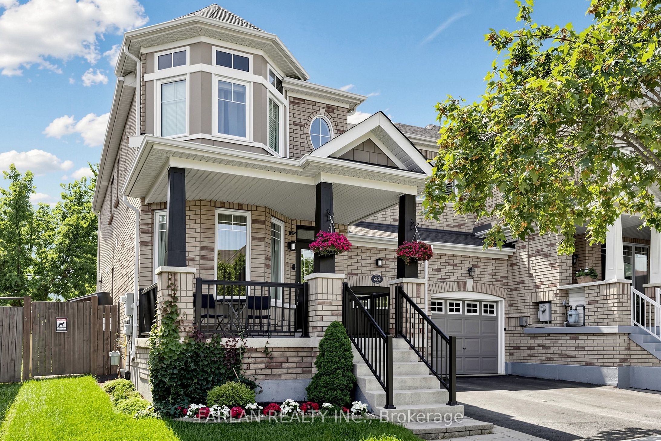 43 Pexton Avenue, Richmond Hill, ON L4E 4Y4 photo 3
