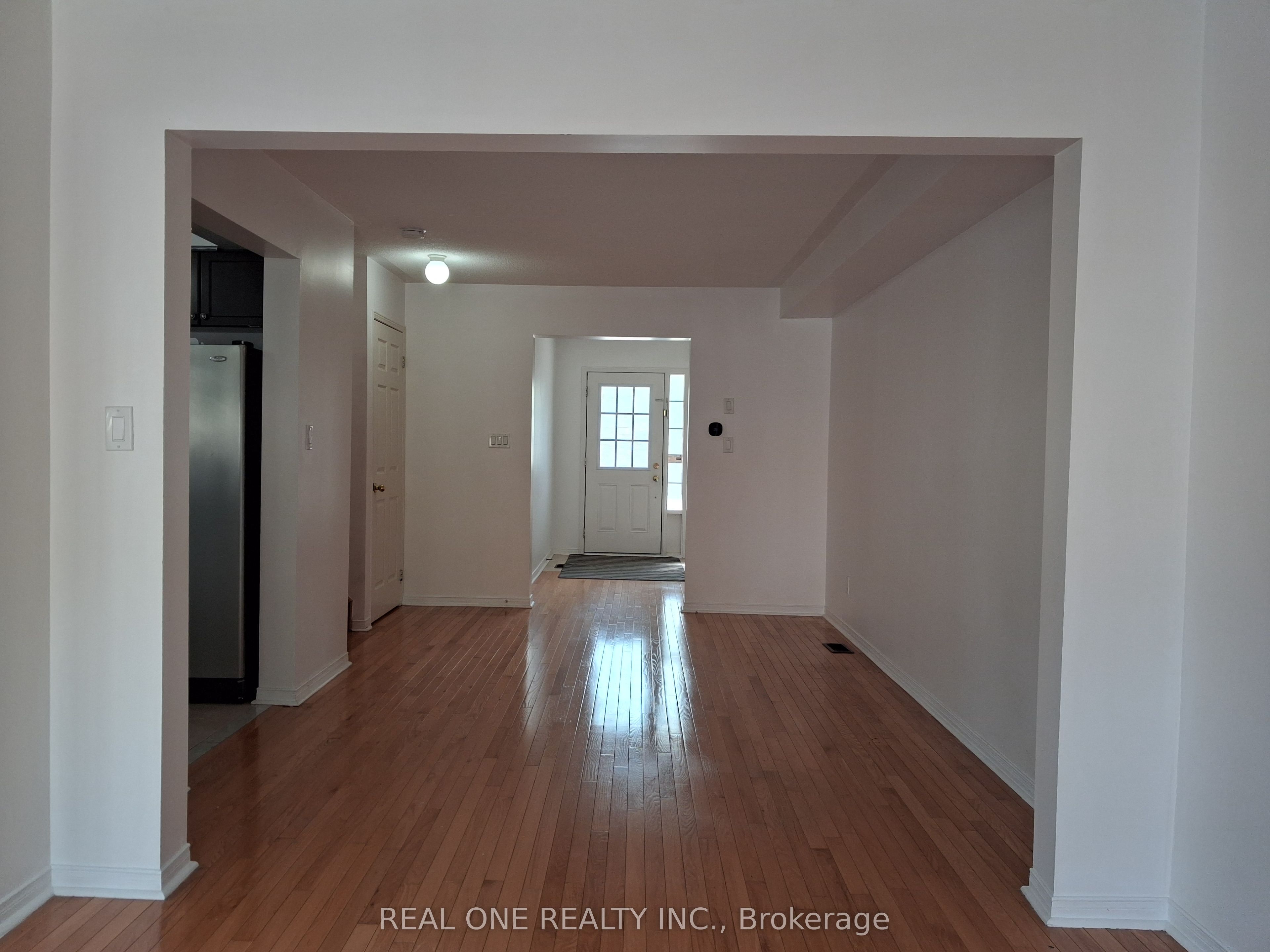 68 Maffey Crescent, Richmond Hill, ON L4S 0A7 photo 2