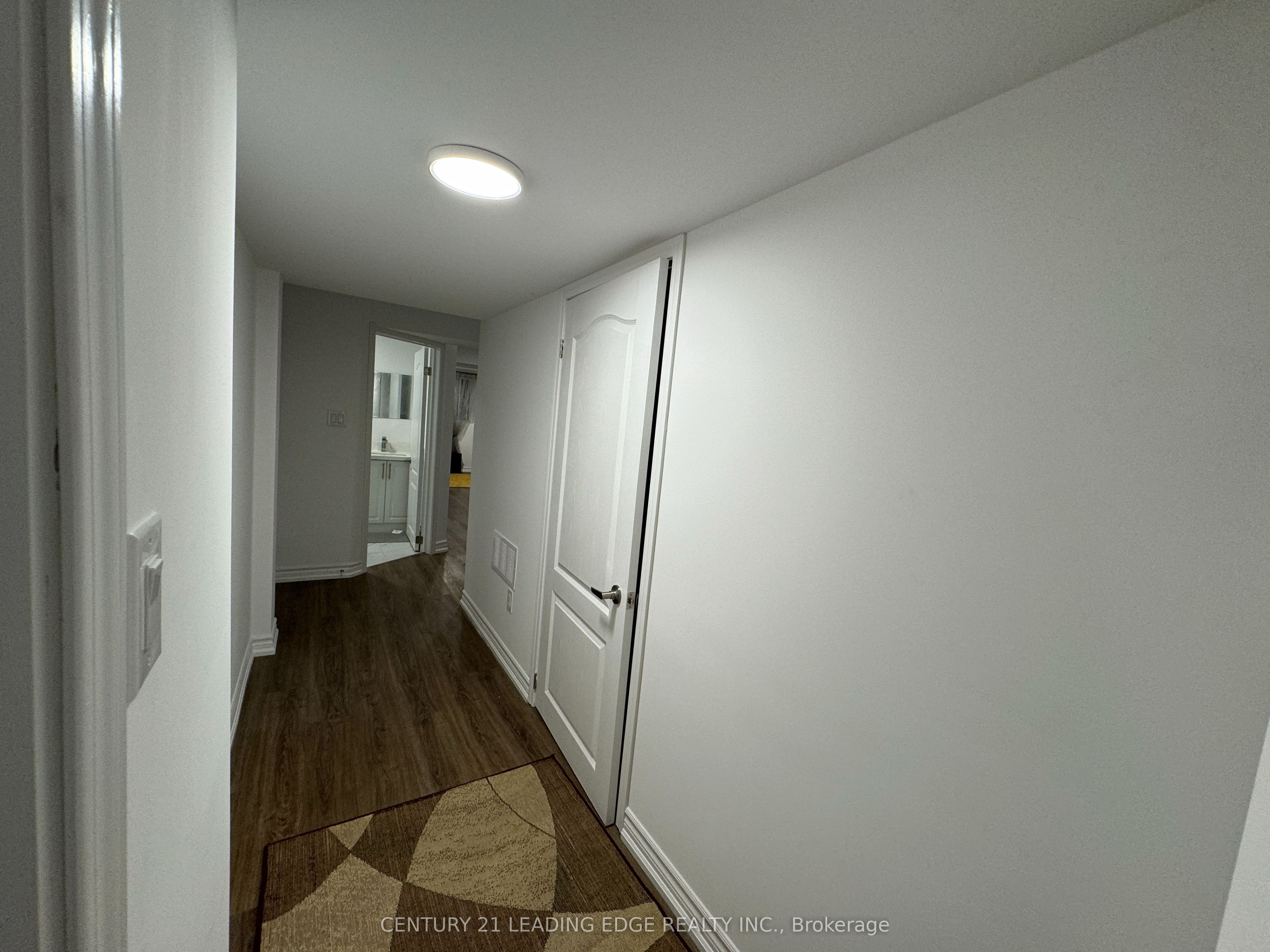 97 Revelstoke Crescent Basement, Richmond Hill, ON L4B 4T4 photo 4