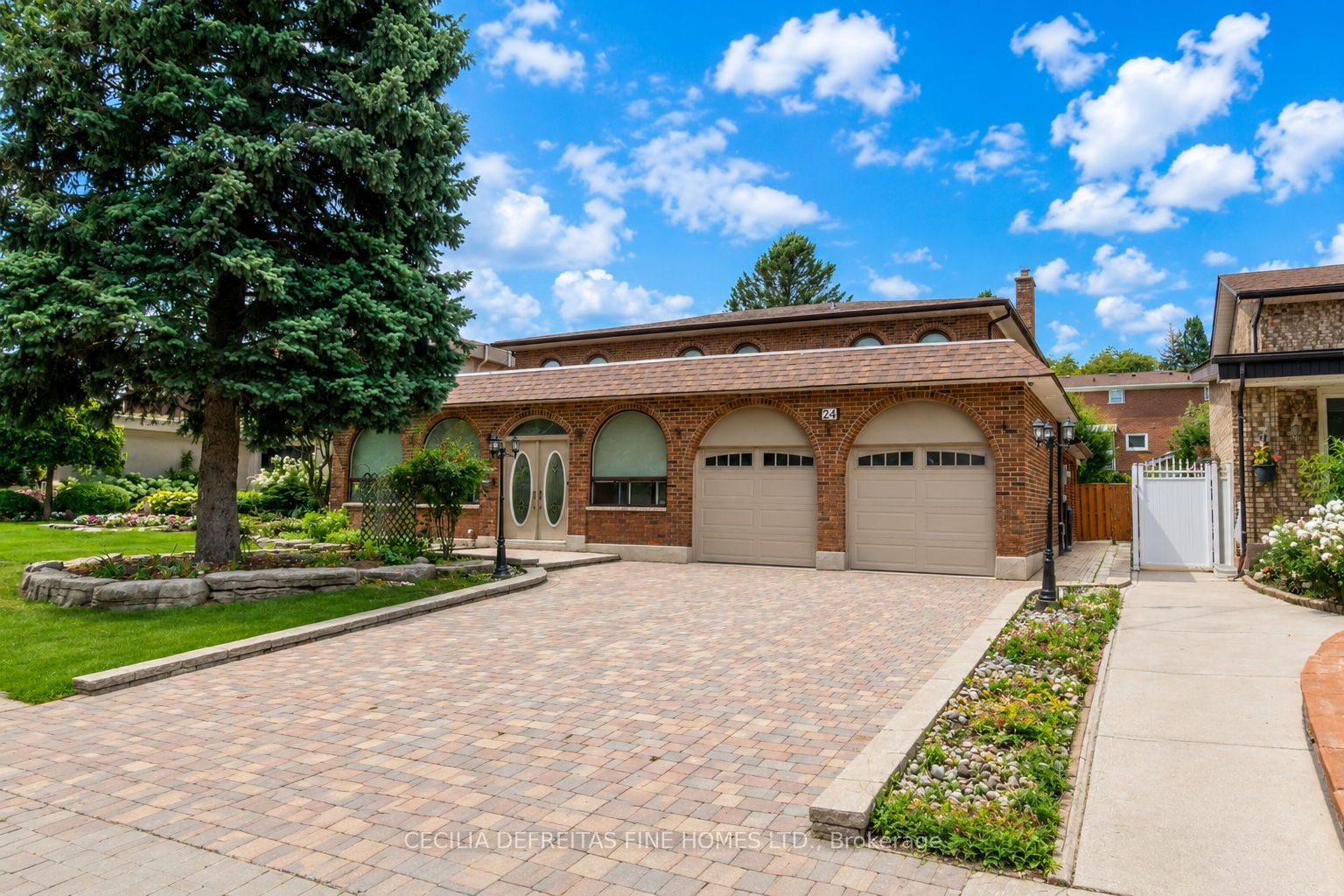 24 Francis Street, Vaughan, ON L4L 1P6
