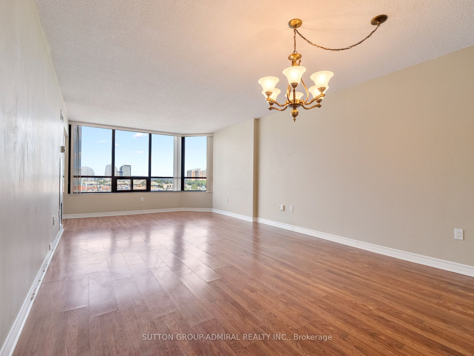 7420 Bathurst Street 1012, Vaughan, ON L4J 6X4 photo 4