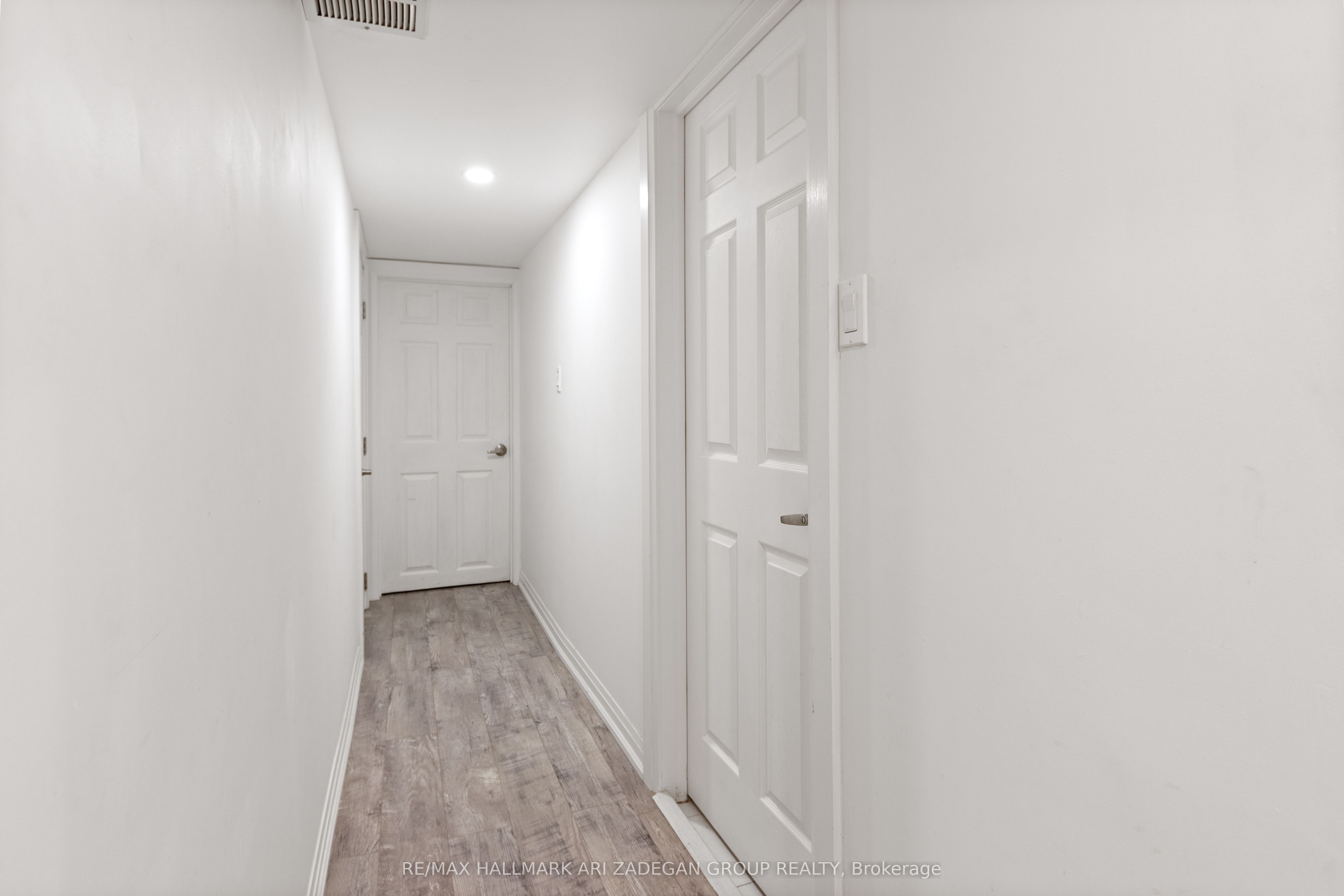 149 Septonne Avenue LF, Newmarket, ON L3Y 2W4 photo 3