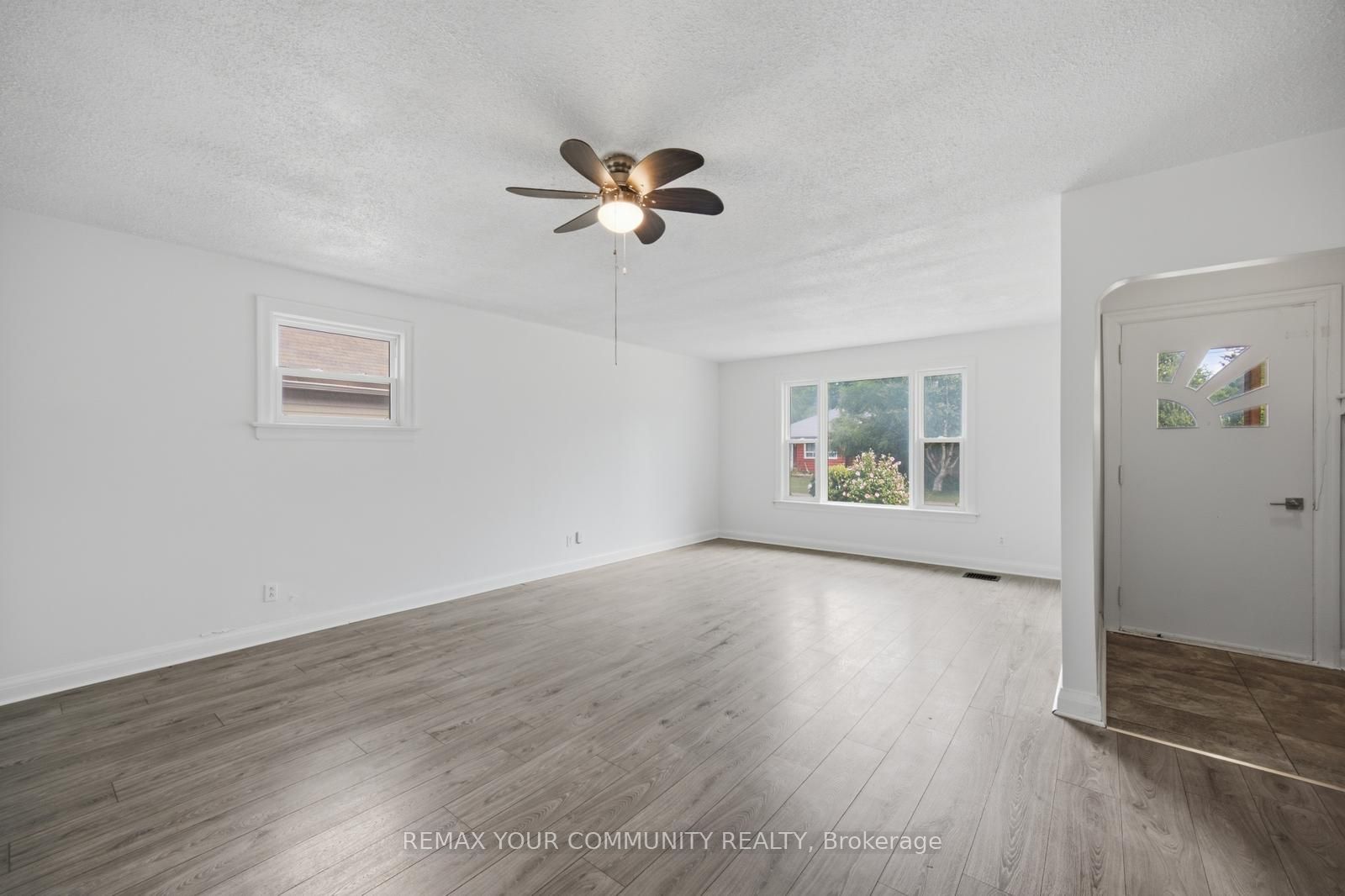60 Church Street S, New Tecumseth, ON L9R 1G9 photo 5