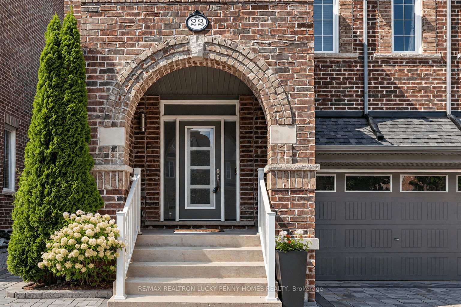 22 Duke of Cornwall Drive, Markham, ON L6C 0L3 photo 3