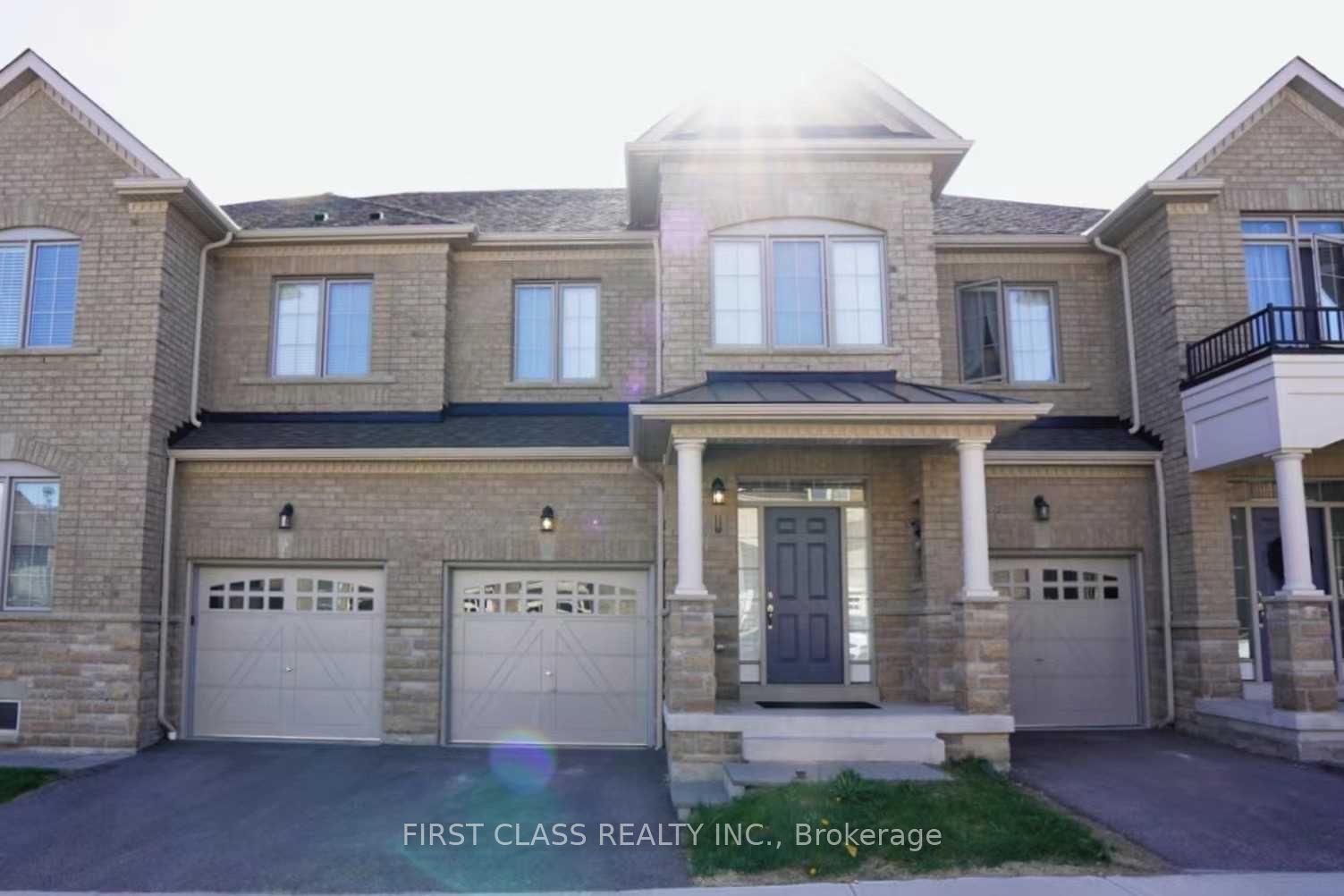11 Twinflower Lane, Richmond Hill, ON L4E 1E7
