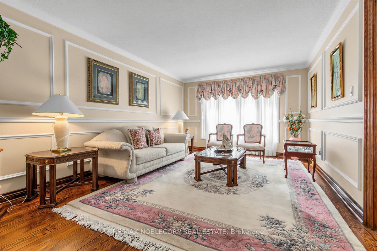 256 Airdrie Drive, Vaughan, ON L4L 1C6 photo 5