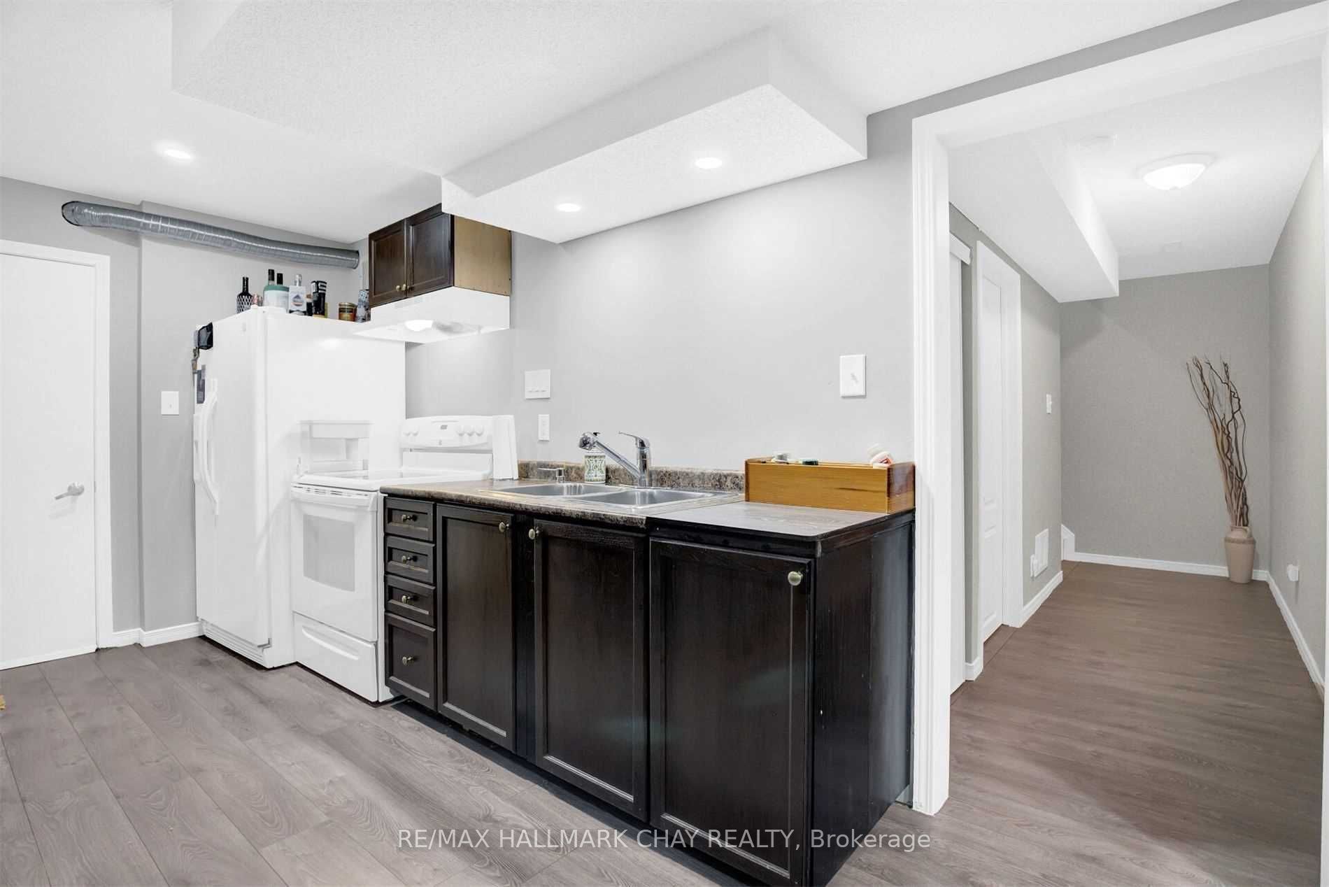 2123 Osbond Road Lower, Innisfil, ON L9S 0B1 photo 2