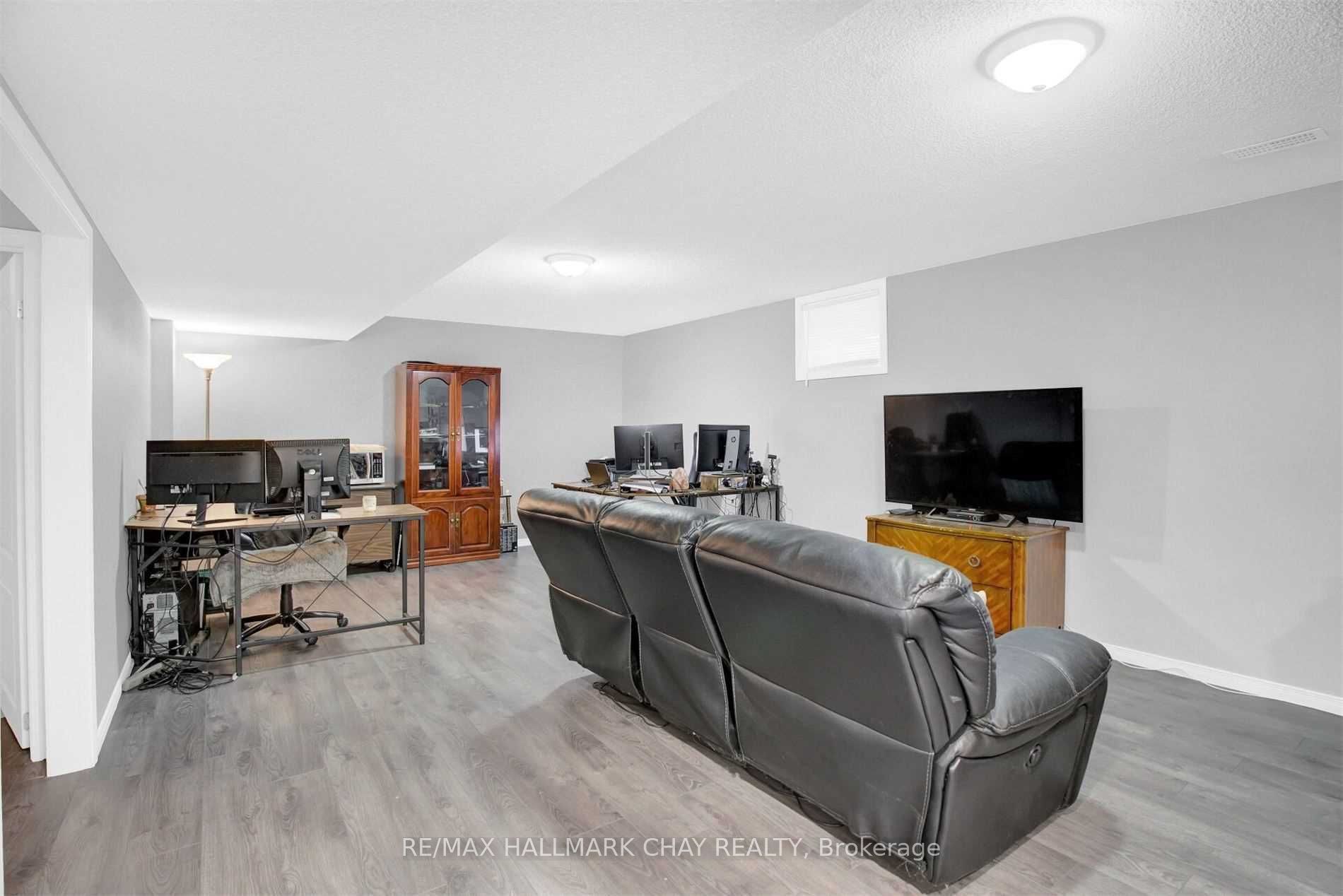 2123 Osbond Road Lower, Innisfil, ON L9S 0B1 photo 3