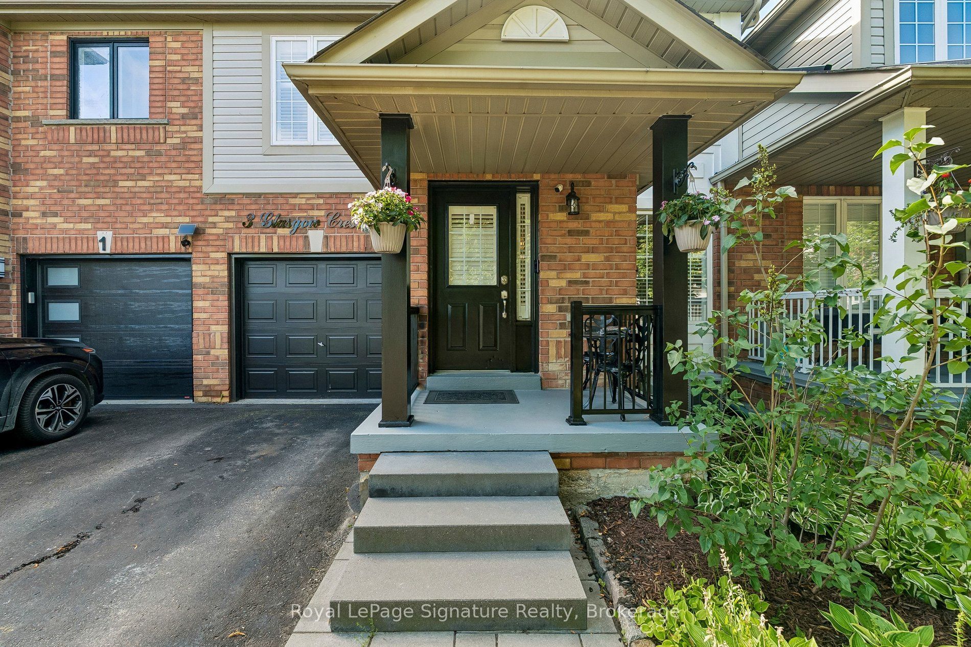 3 Glasgow Crescent, Georgina, ON L4P 4A8 photo 2