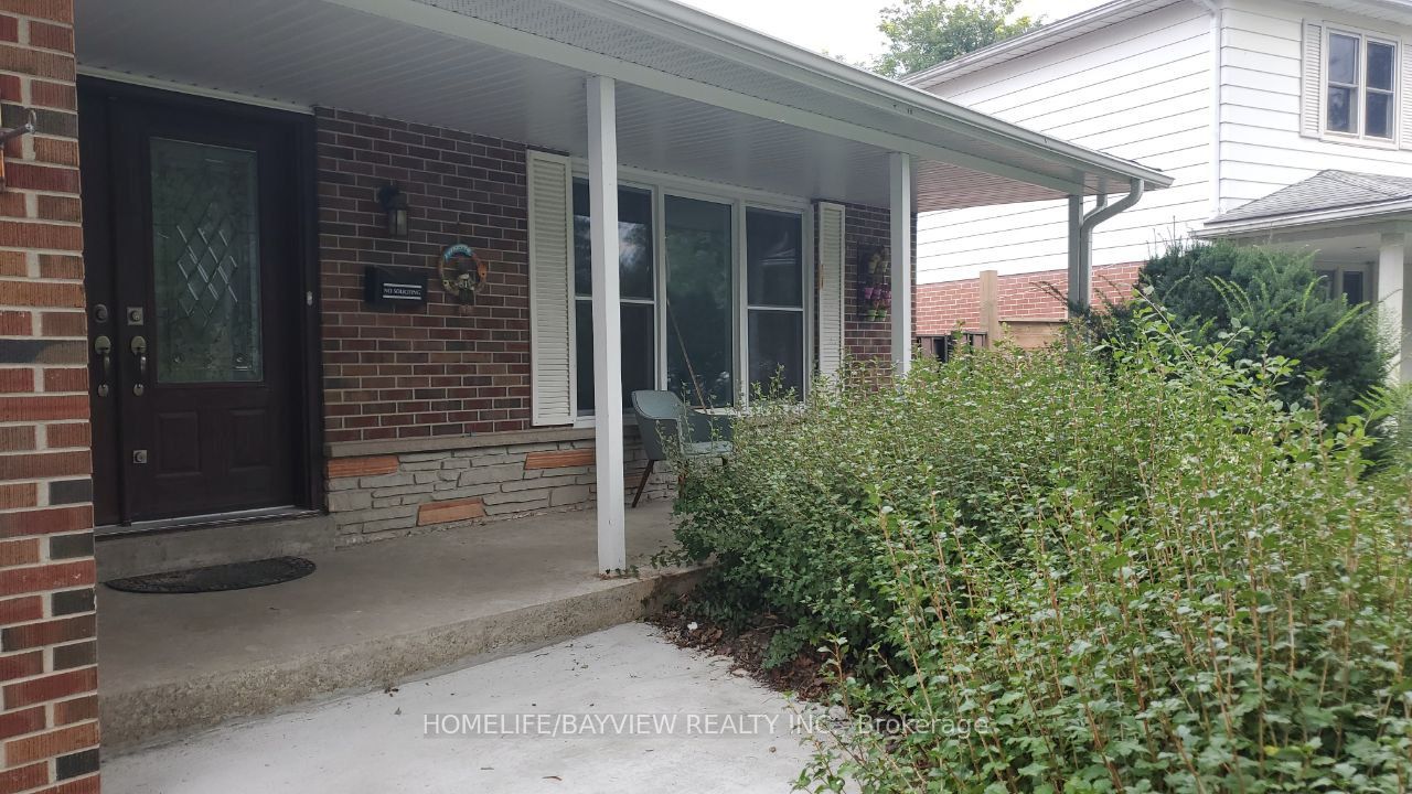 52 Wild Cherry Lane, Markham, ON L3T 3T4 photo 2