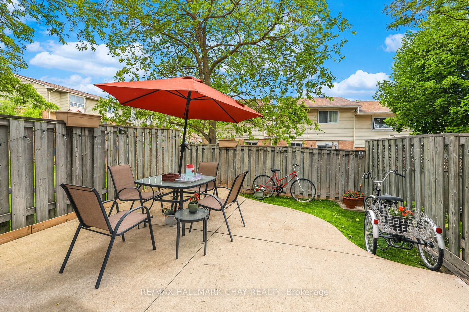 31 Harmony Circle, Bradford West Gwillimbury, ON L3Z 2T8 photo 3
