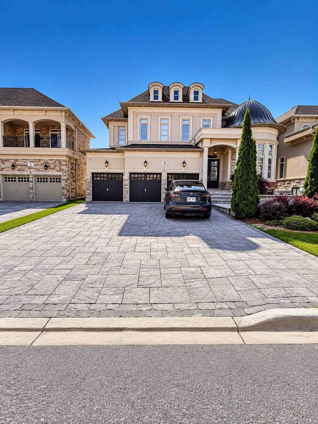 10 Virtue Crescent Lower, Vaughan, ON L4H 4C3