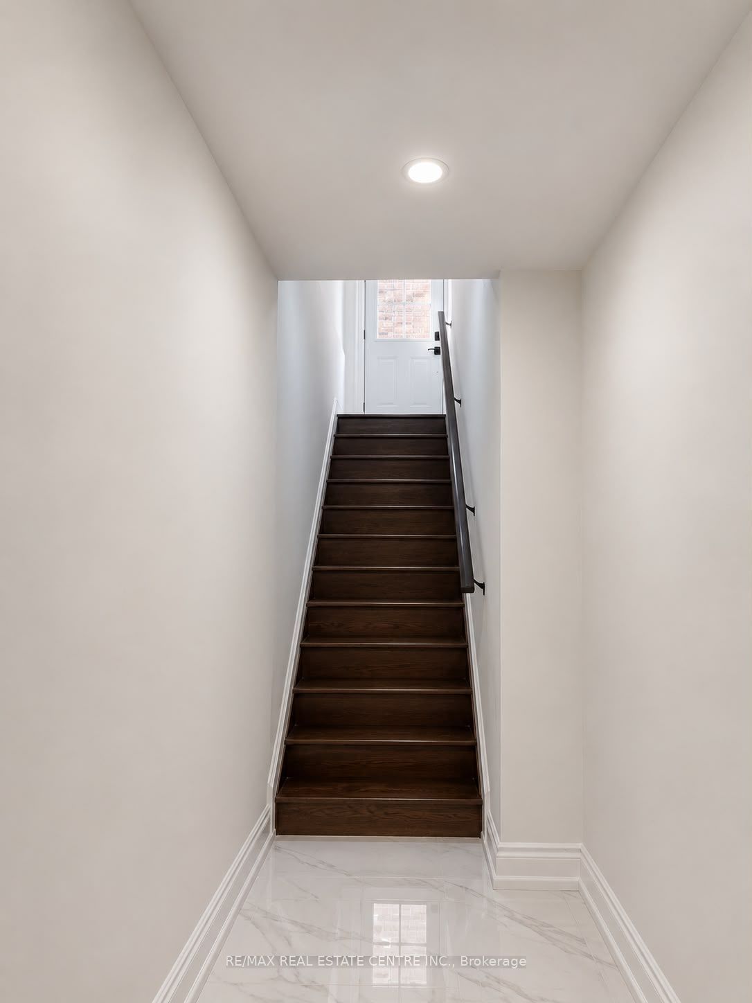 10 Virtue Crescent Lower, Vaughan, ON L4H 4C3 photo 3