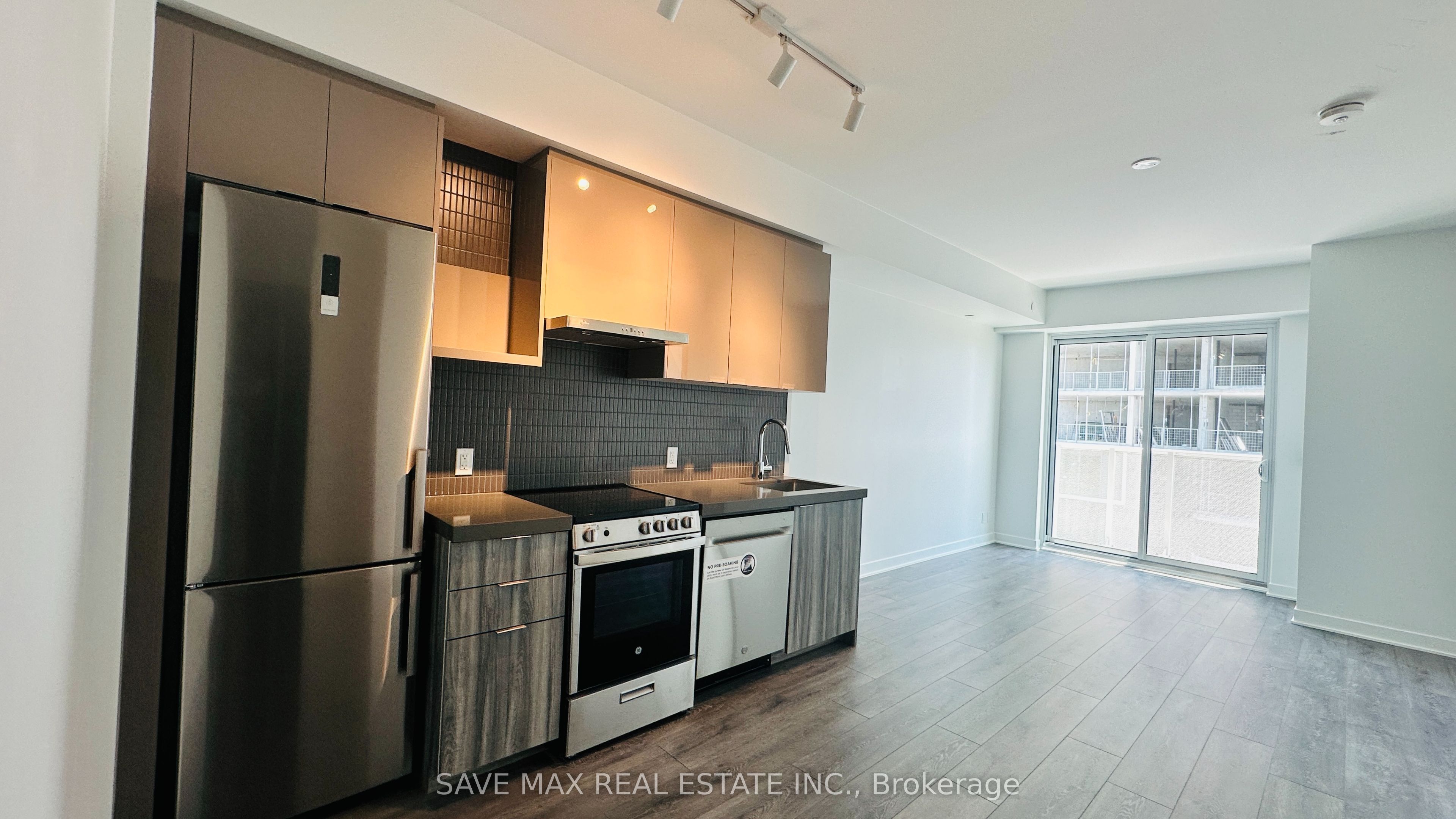 6 Flavelle Trail, Vaughan, ON L4L 0M8 photo 4