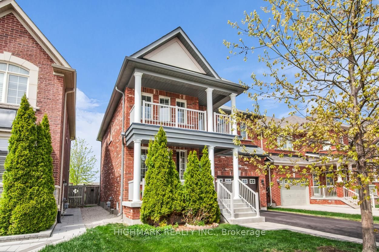181 Emma Broadbent Court, Newmarket, ON L3X 3K9 photo 2