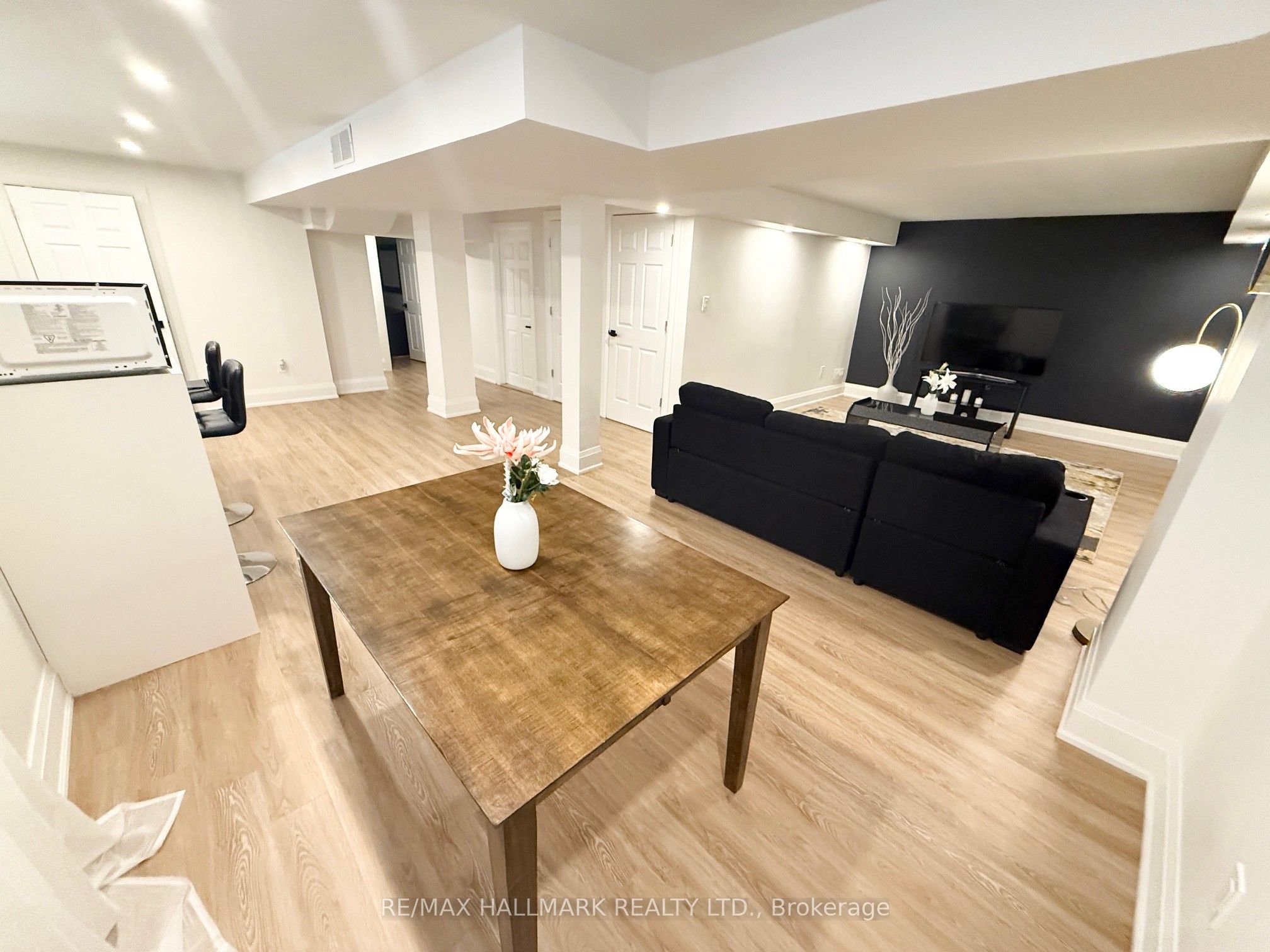 7 Charing Crescent Basement, Aurora, ON L4G 6P4 photo 5