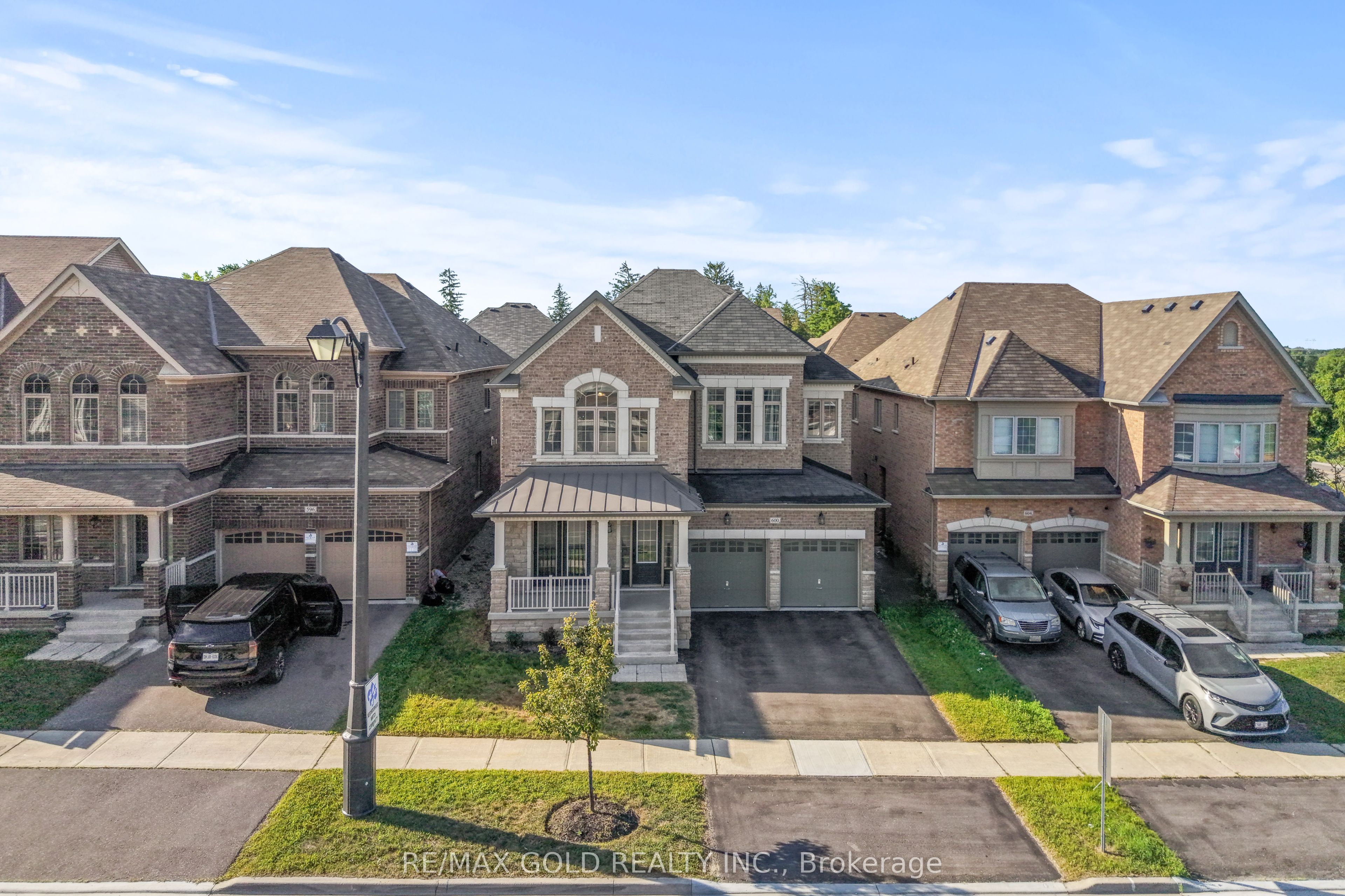 600 Mactier Drive, Vaughan, ON L4H 4T9 photo 2