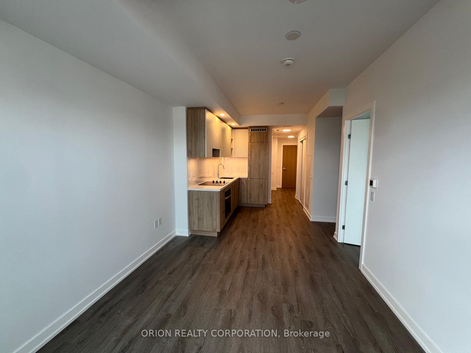 5 Meadowdale Road 703, Vaughan, ON L4K 0C7 photo 3
