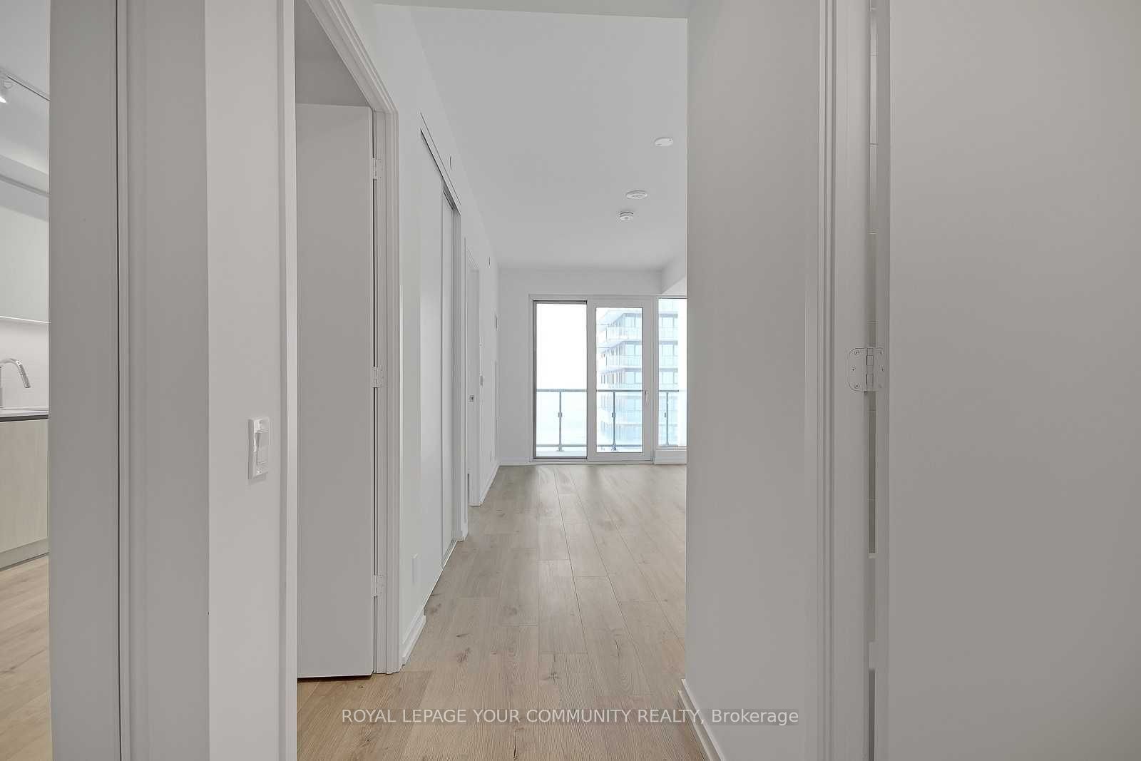 1000 Portage Parkway 1206, Vaughan, ON L4K 0J3 photo 3