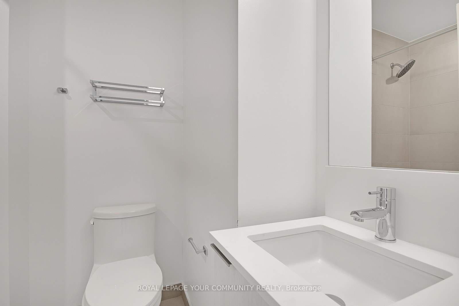 1000 Portage Parkway 1206, Vaughan, ON L4K 0J3 photo 5