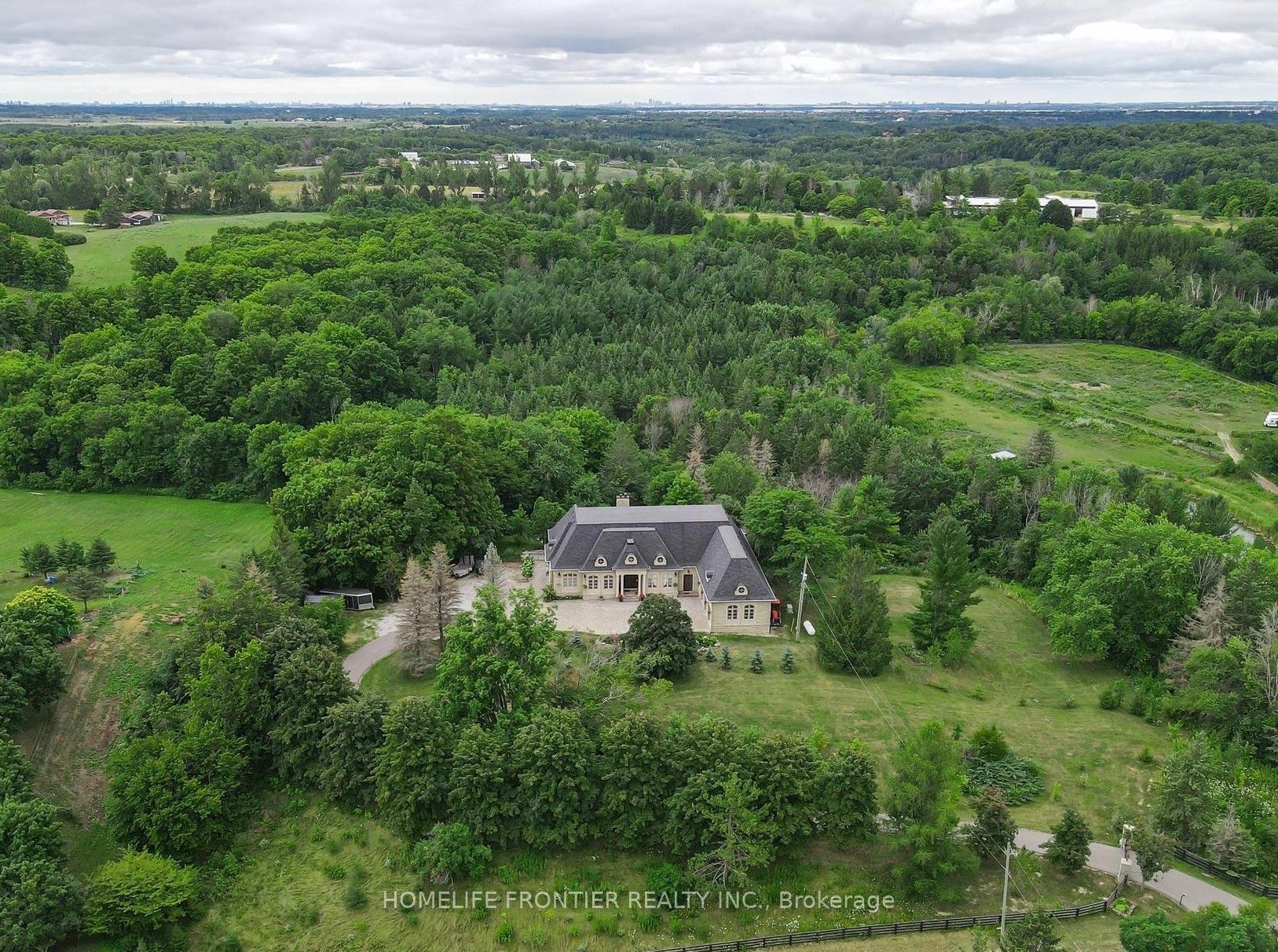 7645 16th Side Road, King, ON L7E 5R7