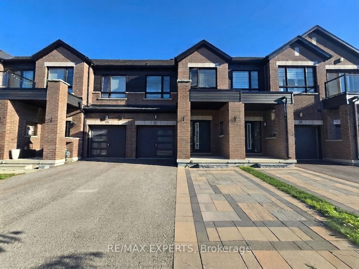 35 Landolfi Way, Bradford West Gwillimbury, ON L3Z 4L7