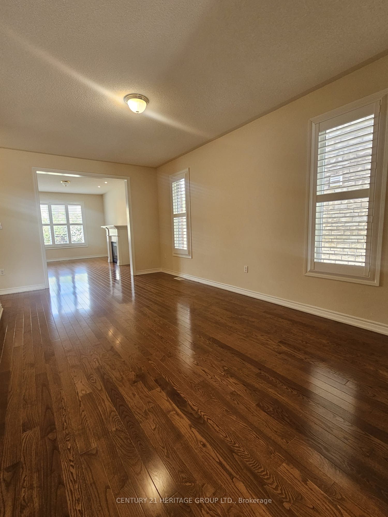10 Orville Hand Court, Bradford West Gwillimbury, ON L3Z 3H9 photo 5