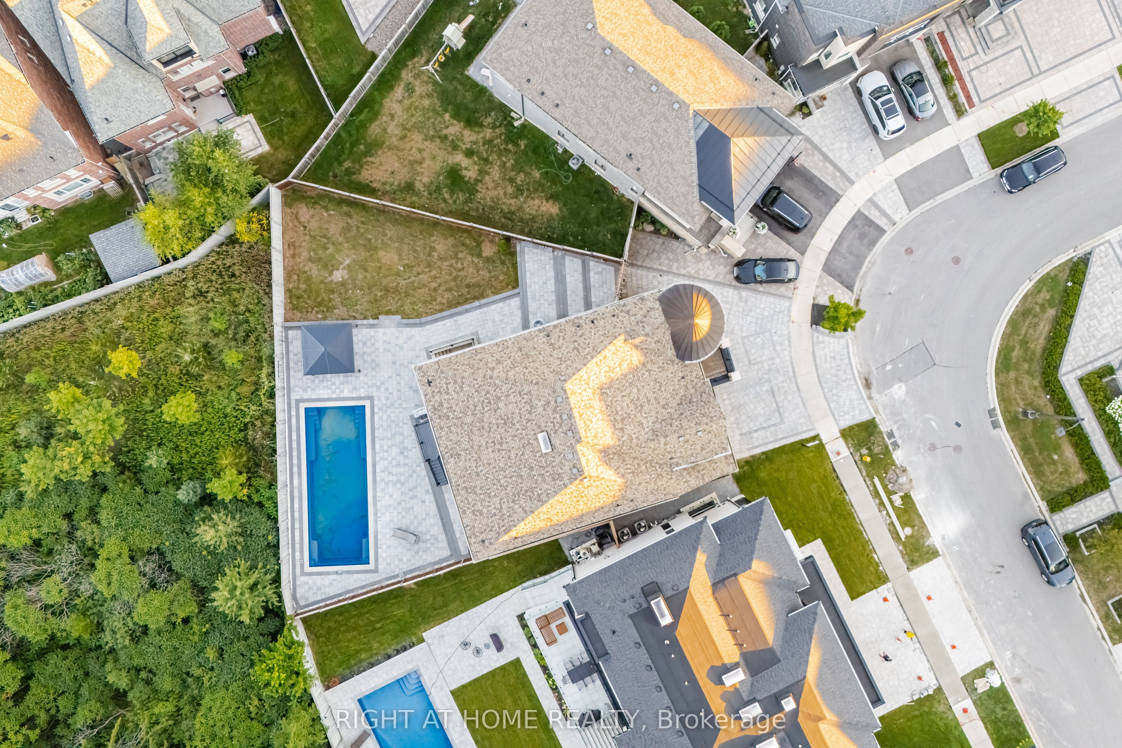 33 Keatley Drive, Vaughan, ON L6A 4Y3 photo 3