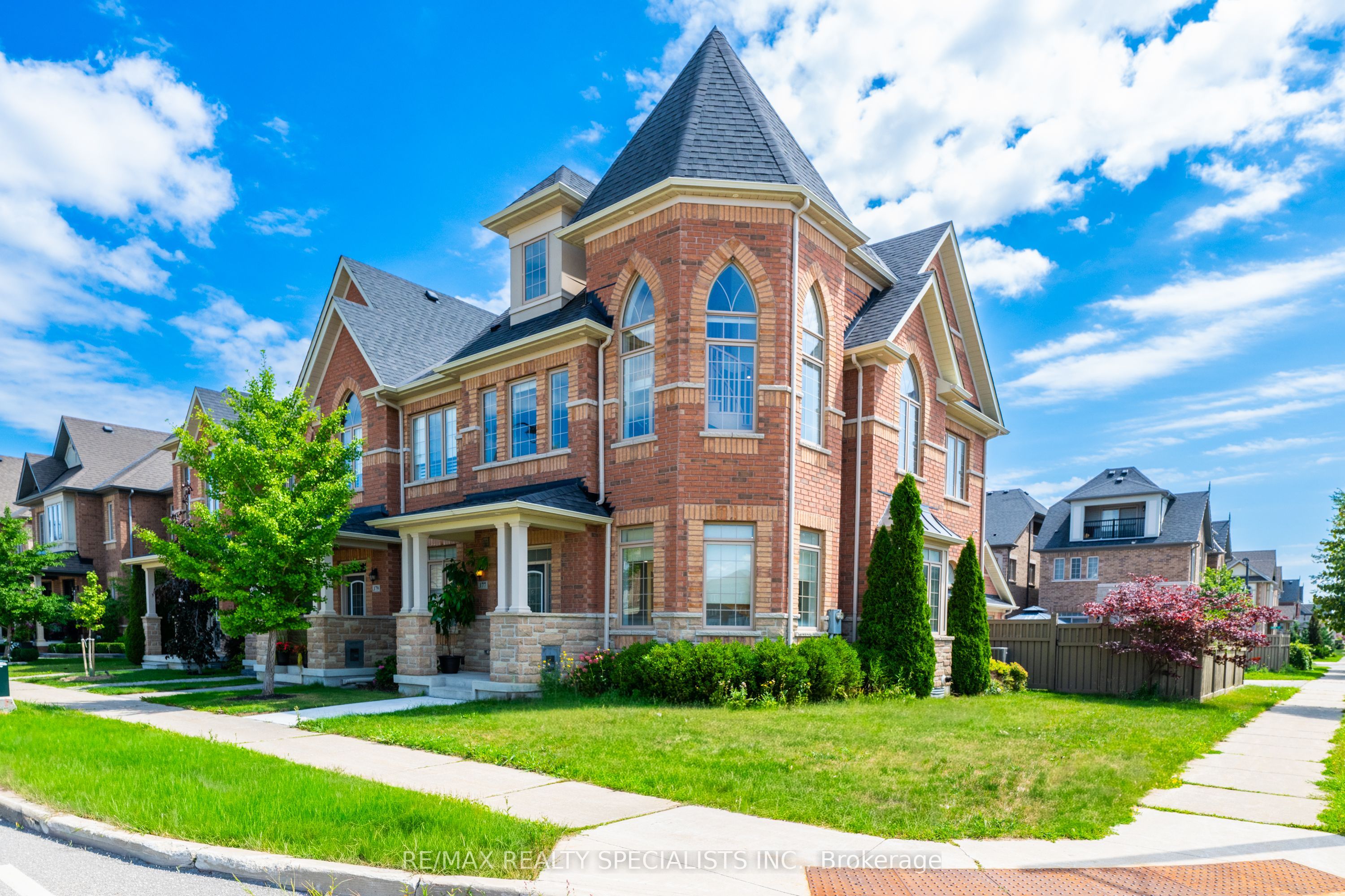 177 East's Corners Boulevard, Vaughan, ON L4H 3Z9 photo 2