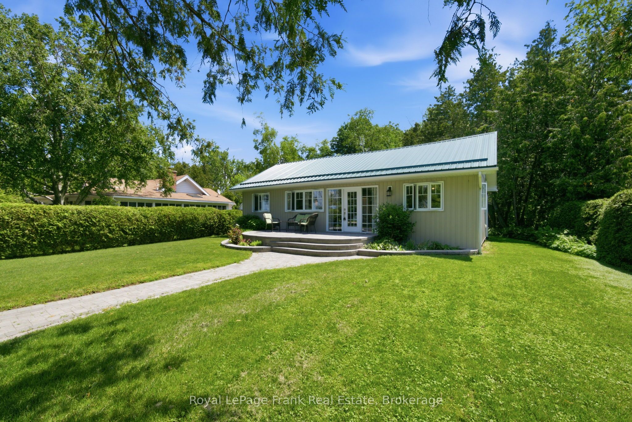 15 Lakeshore Road, Brock, ON L0K 1A0 photo 2