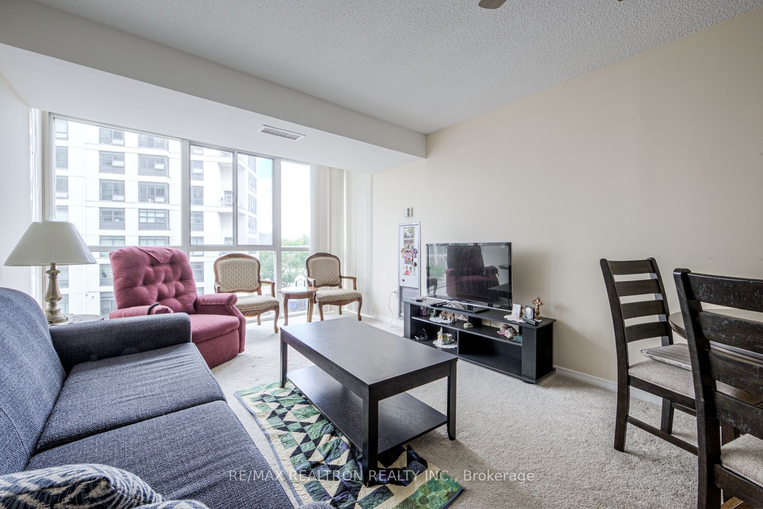 270 Davis Drive, Newmarket, ON L3Y 8K2 photo 5