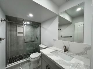 300 Woodspring Avenue BSMT, Newmarket, ON L3X 3B1 photo 2