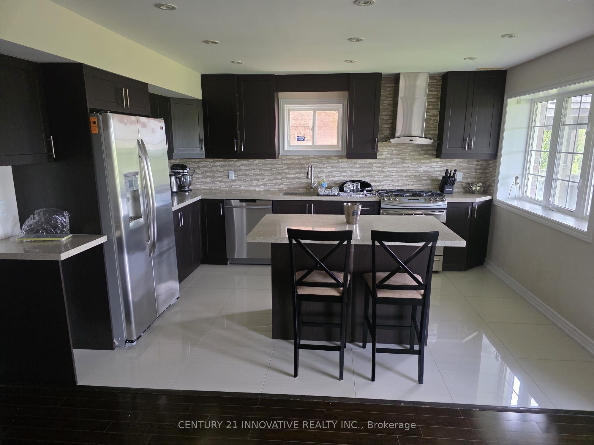 118 Santa Amato Crescent Basement, Vaughan, ON L4J 0G1 photo 2
