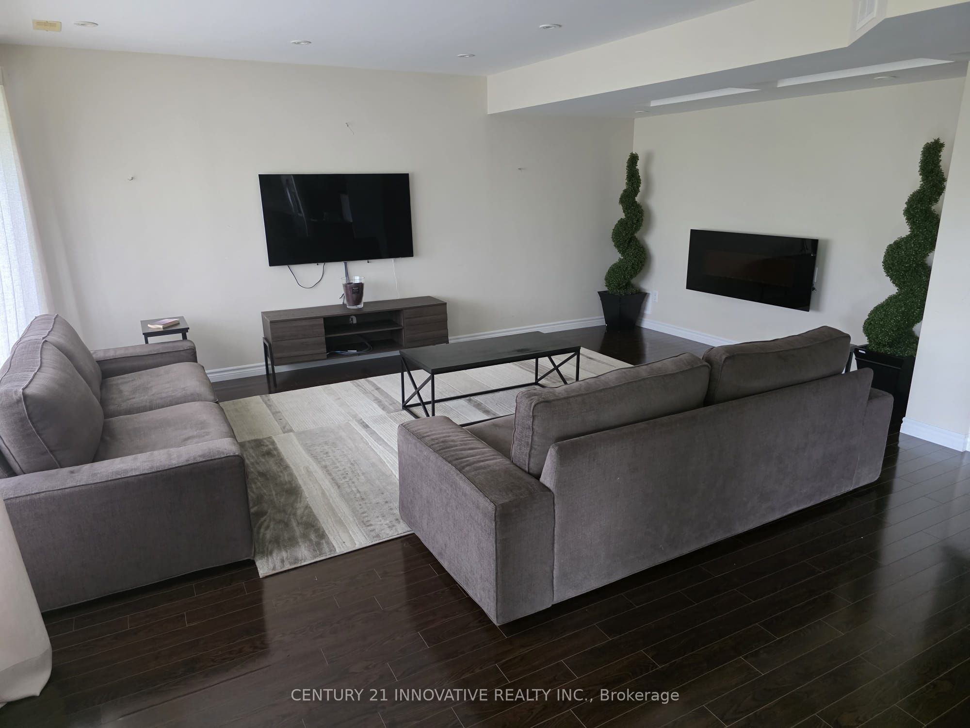 118 Santa Amato Crescent Basement, Vaughan, ON L4J 0G1 photo 3