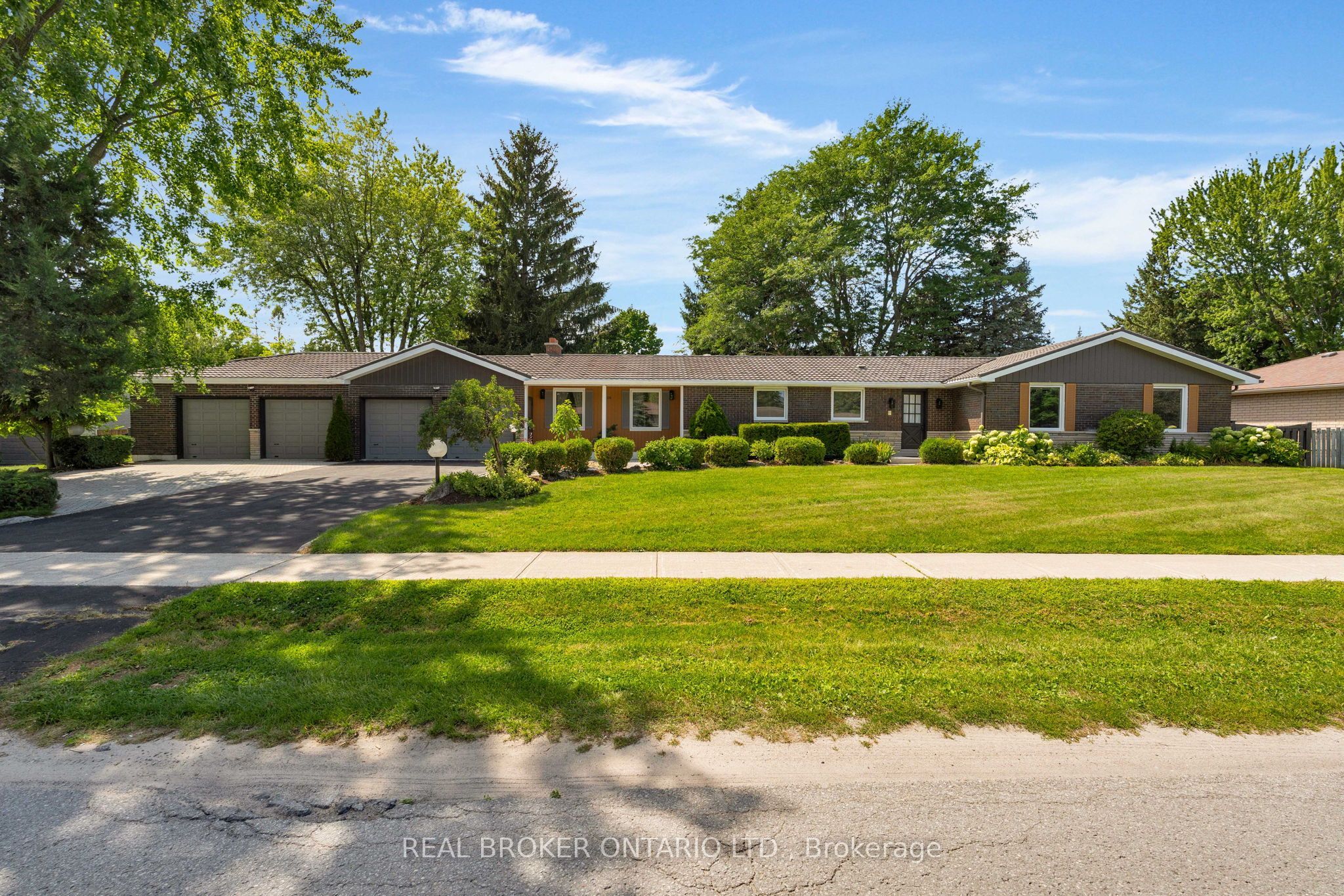 158 Church Street N, New Tecumseth, ON L9R 1M5